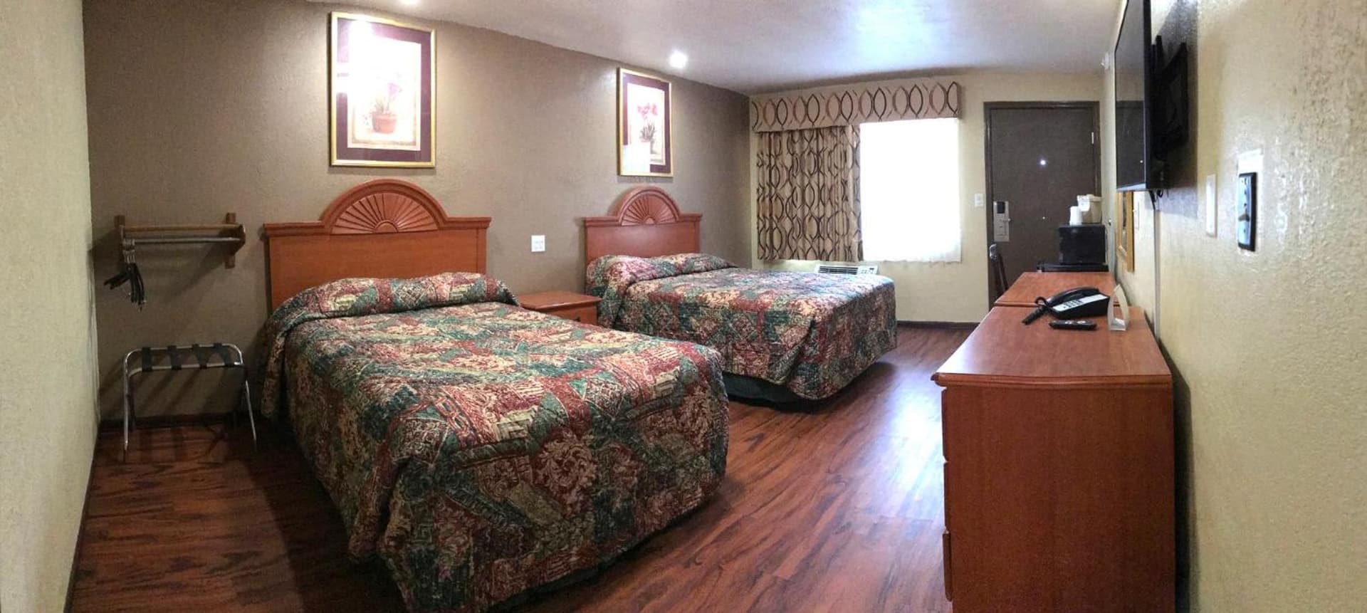 Gainesville Lodge property views in Gainesville, FL — gallery photo 3