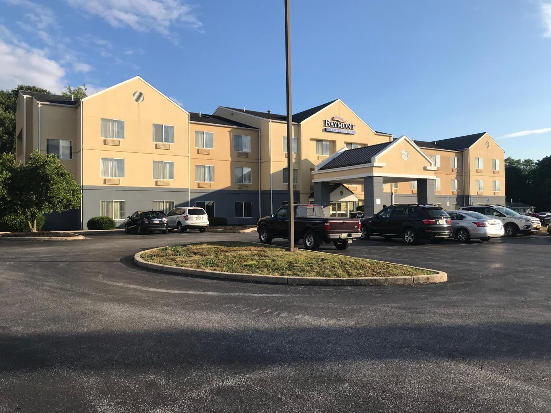 Baymont by Wyndham Chambersburg property views in Chambersburg, PA — gallery photo 3
