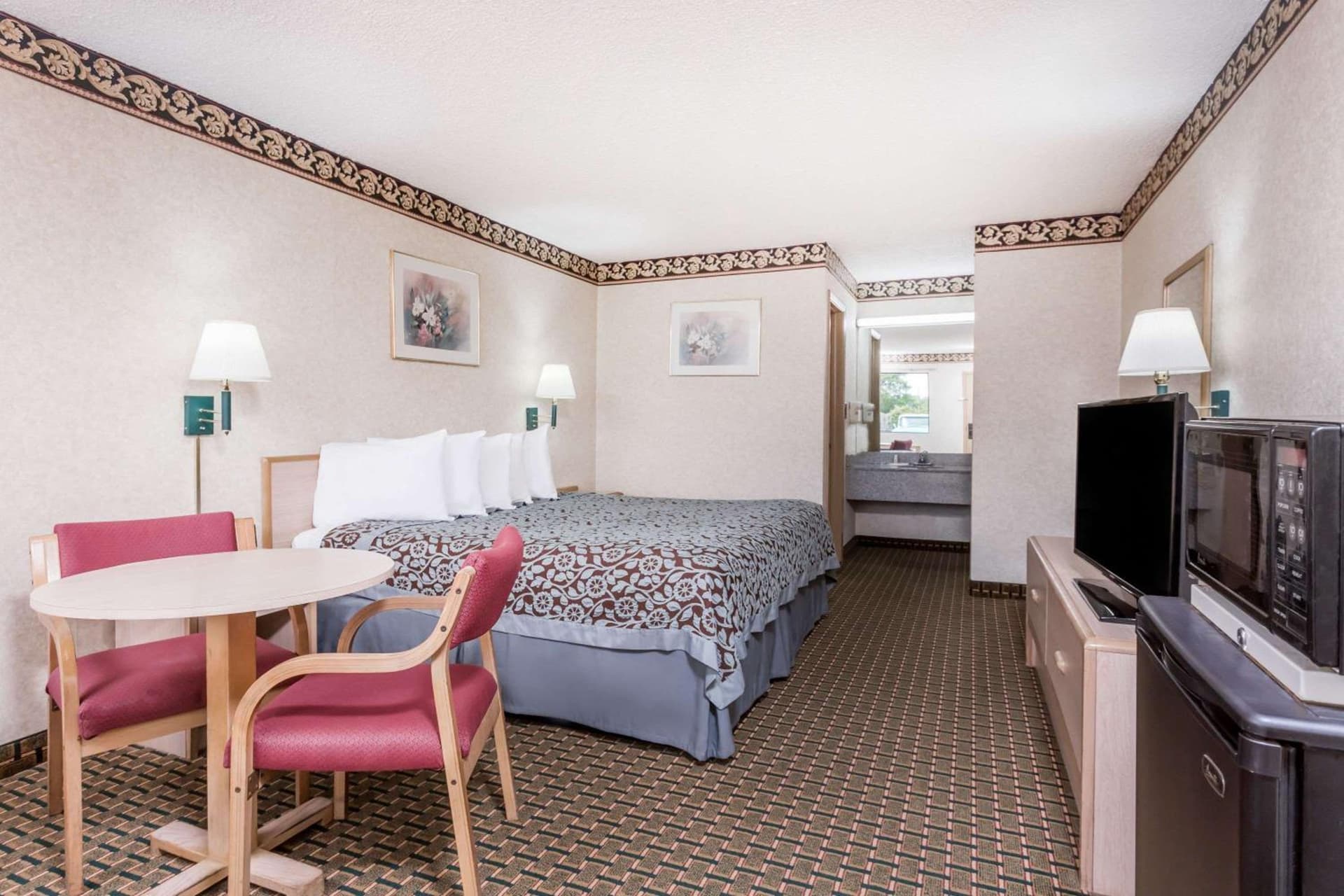 Days Inn by Wyndham Byron gallery photo in Byron, GA — image 13