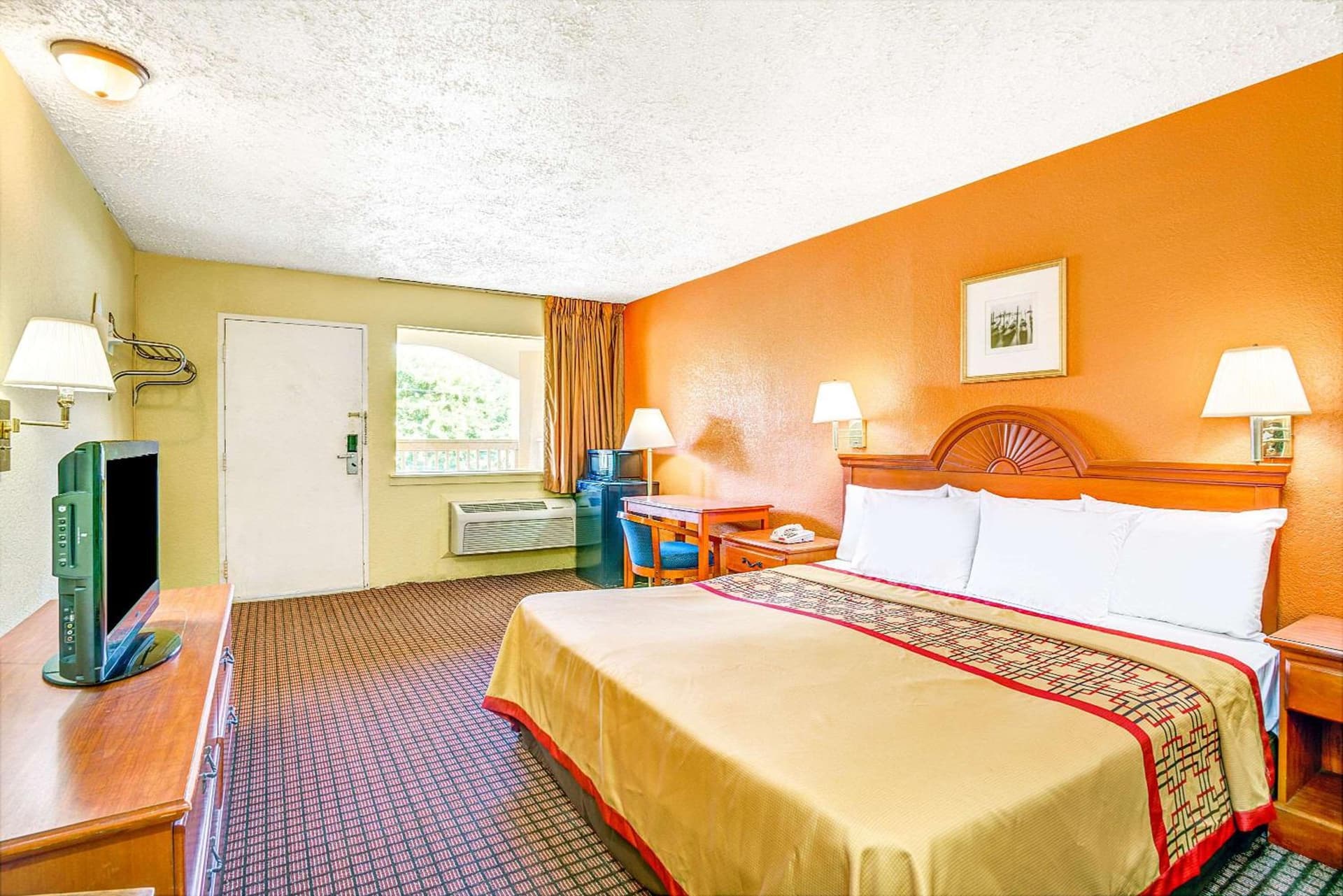 Days Inn by Wyndham Chesapeake gallery photo in Chesapeake, VA — image 16