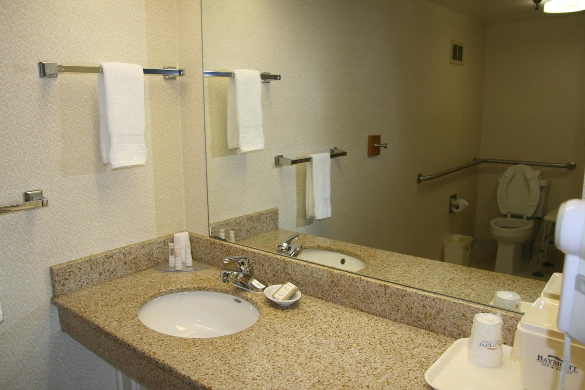 Baymont by Wyndham Clarksville Northeast gallery photo in Clarksville, TN — image 6