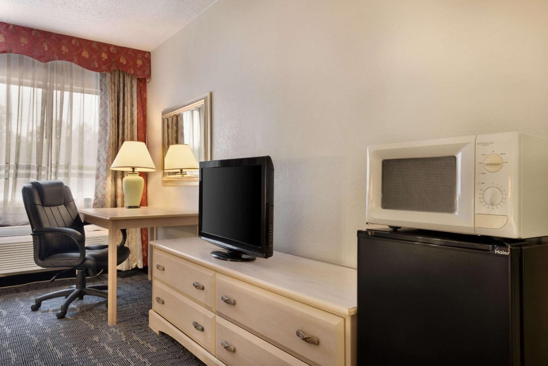 Baymont by Wyndham Des Moines North gallery photo in Des Moines, IA — image 13