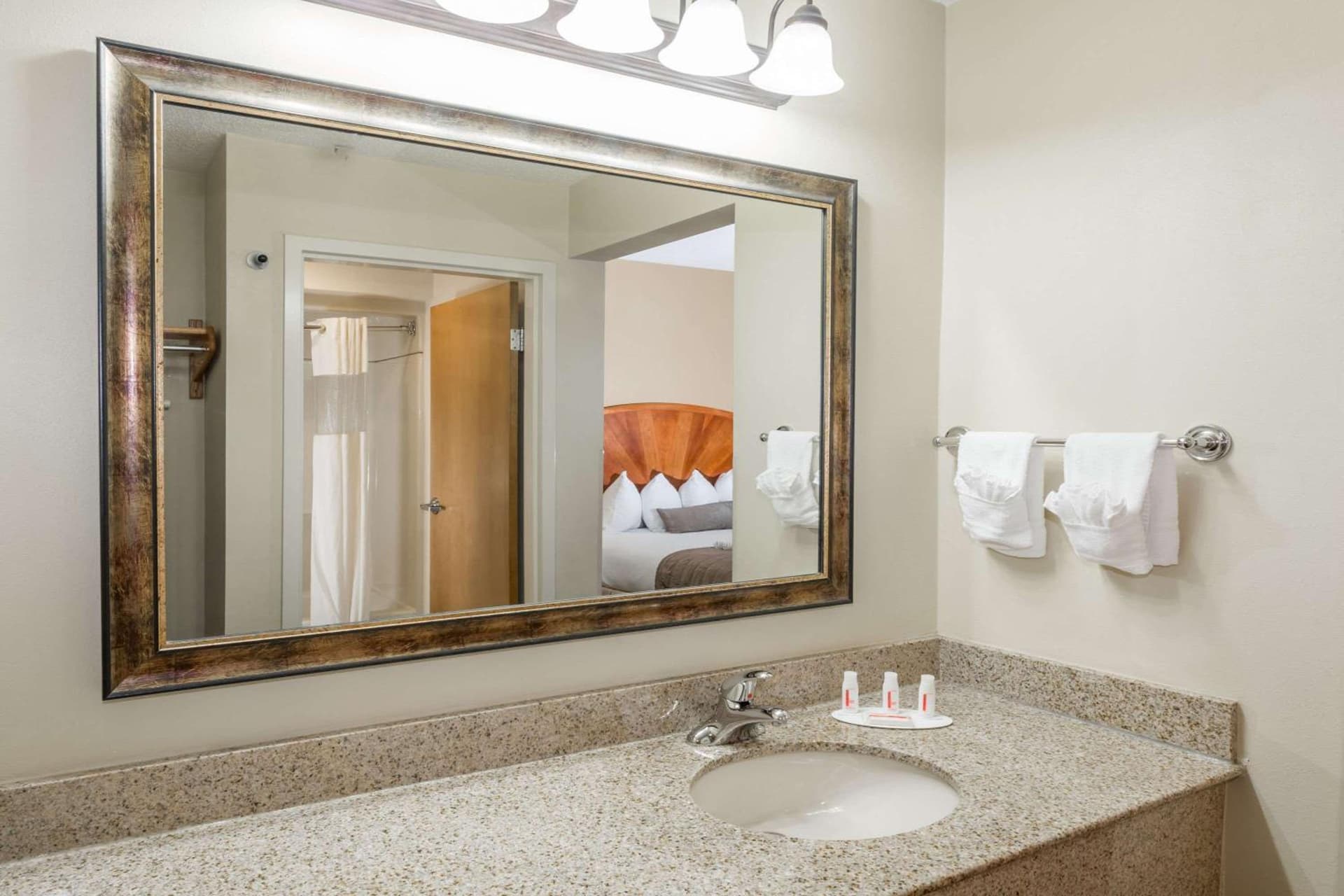 Baymont by Wyndham Asheville/Biltmore gallery photo in Asheville, NC — image 22