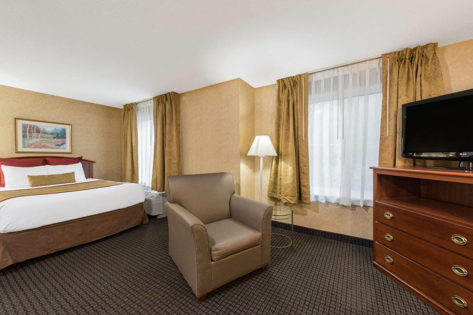Lancaster Suites gallery photo in Lancaster, PA — image 14
