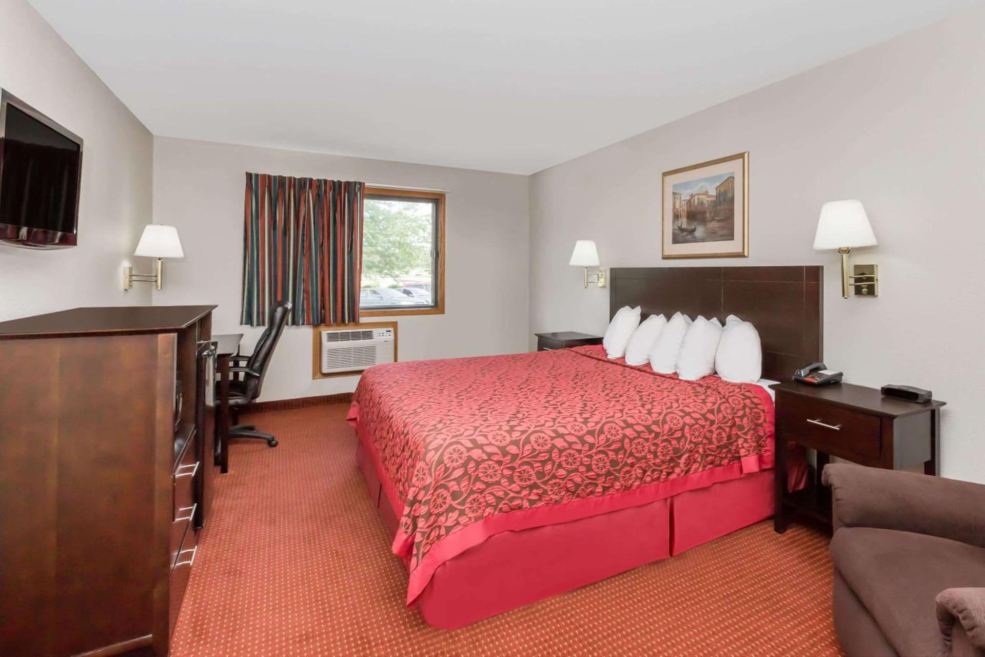 Days Inn & Suites by Wyndham Des Moines Airport gallery photo in Des Moines, IA — image 16