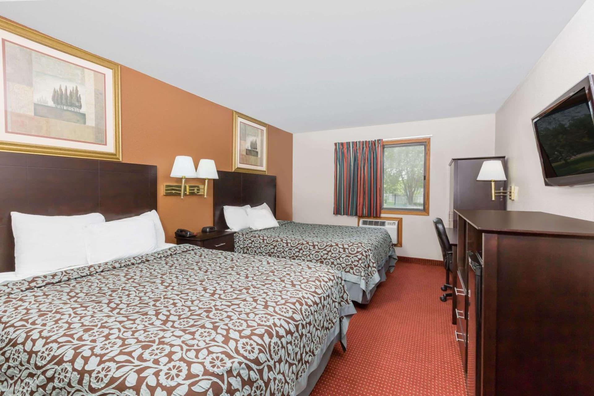 Days Inn & Suites by Wyndham Des Moines Airport gallery photo in Des Moines, IA — image 37