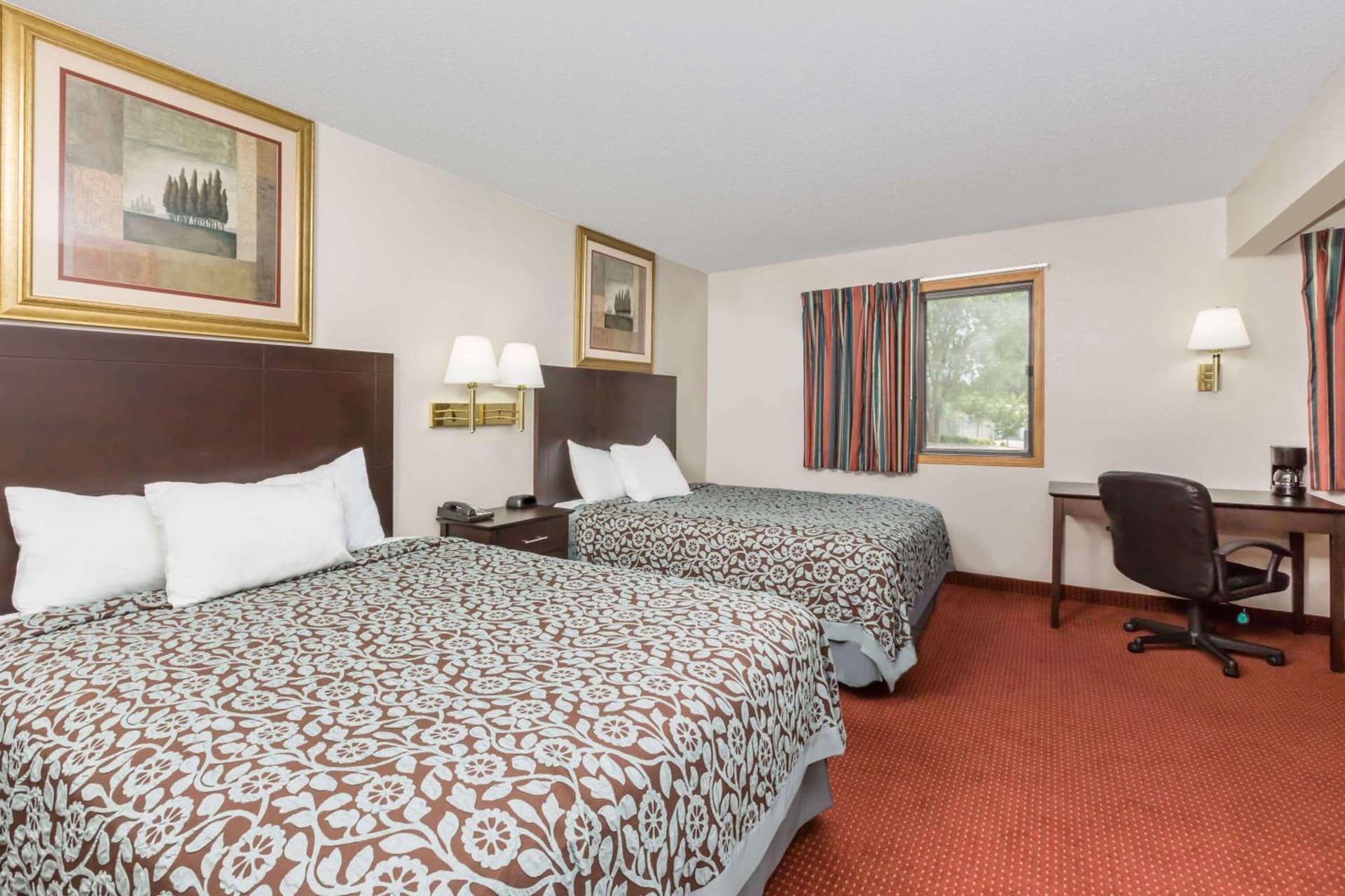 Days Inn & Suites by Wyndham Des Moines Airport gallery photo in Des Moines, IA — image 45
