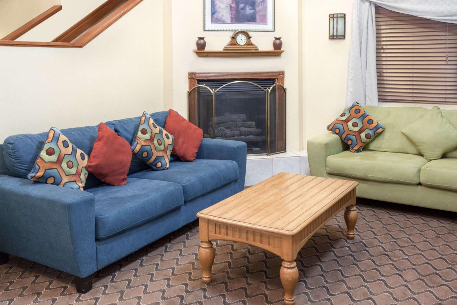 Baymont by Wyndham Fort Wayne interior in Fort Wayne, IN — gallery photo 2