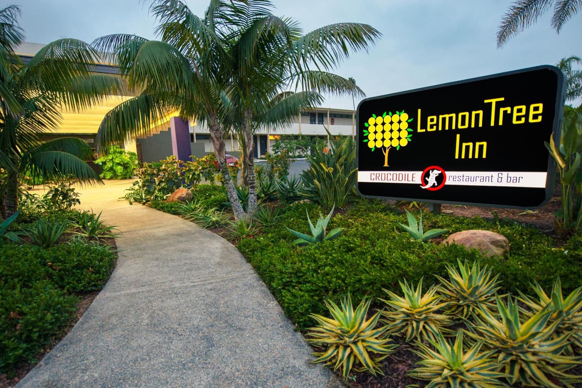Lemon Tree Inn exterior or lobby in Santa Barbara, CA — main listing photo