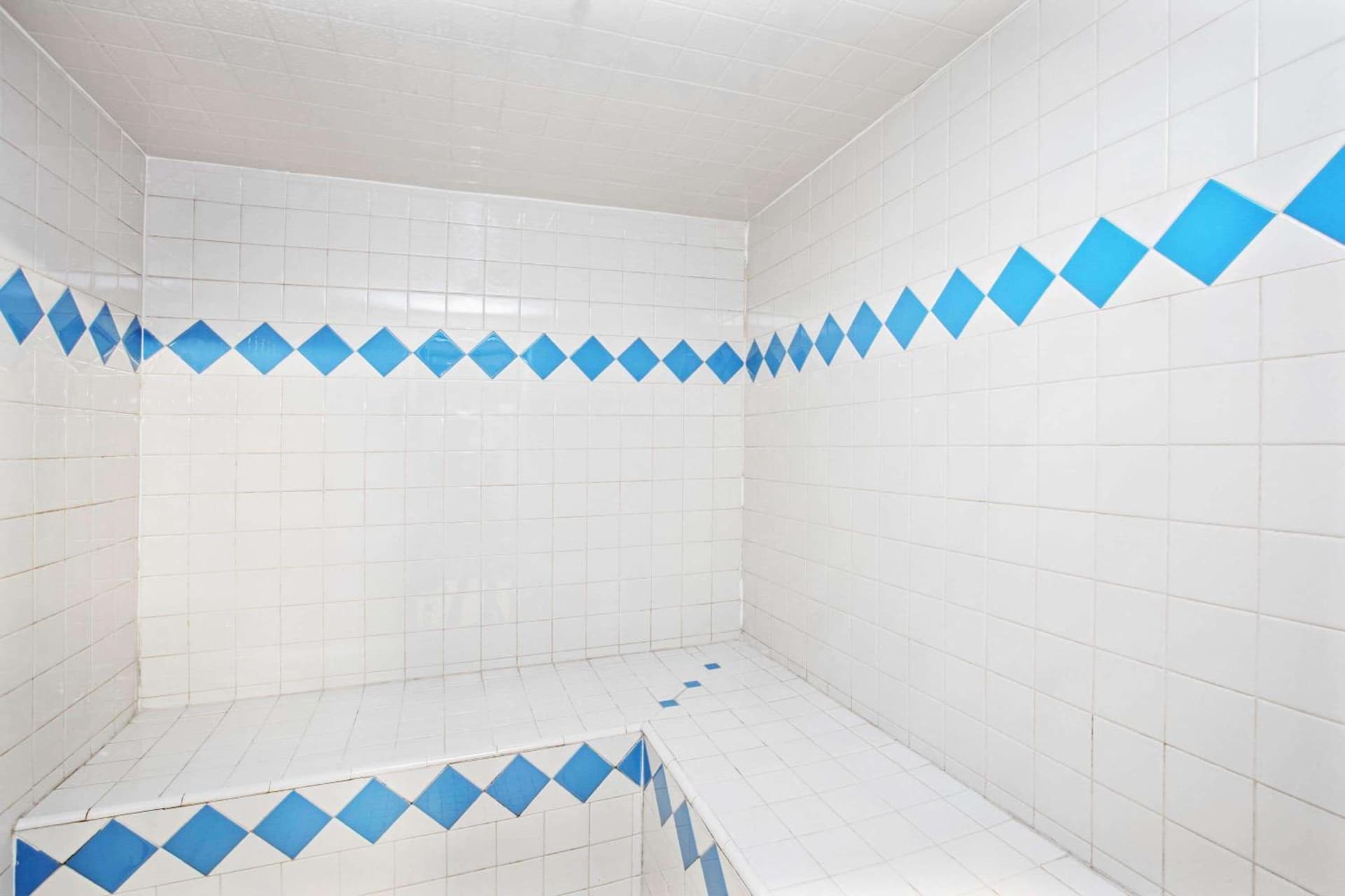 La Quinta by Wyndham Manteca - Ripon interior in Ripon, CA — gallery photo 2