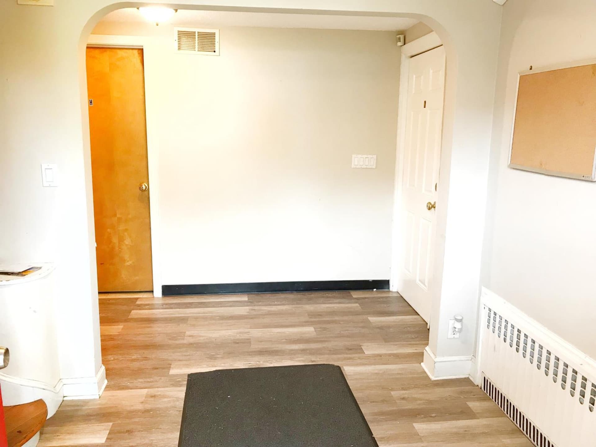 1950s Charm In The Heart Of Waterbury interior in Waterbury, CT — gallery photo 2