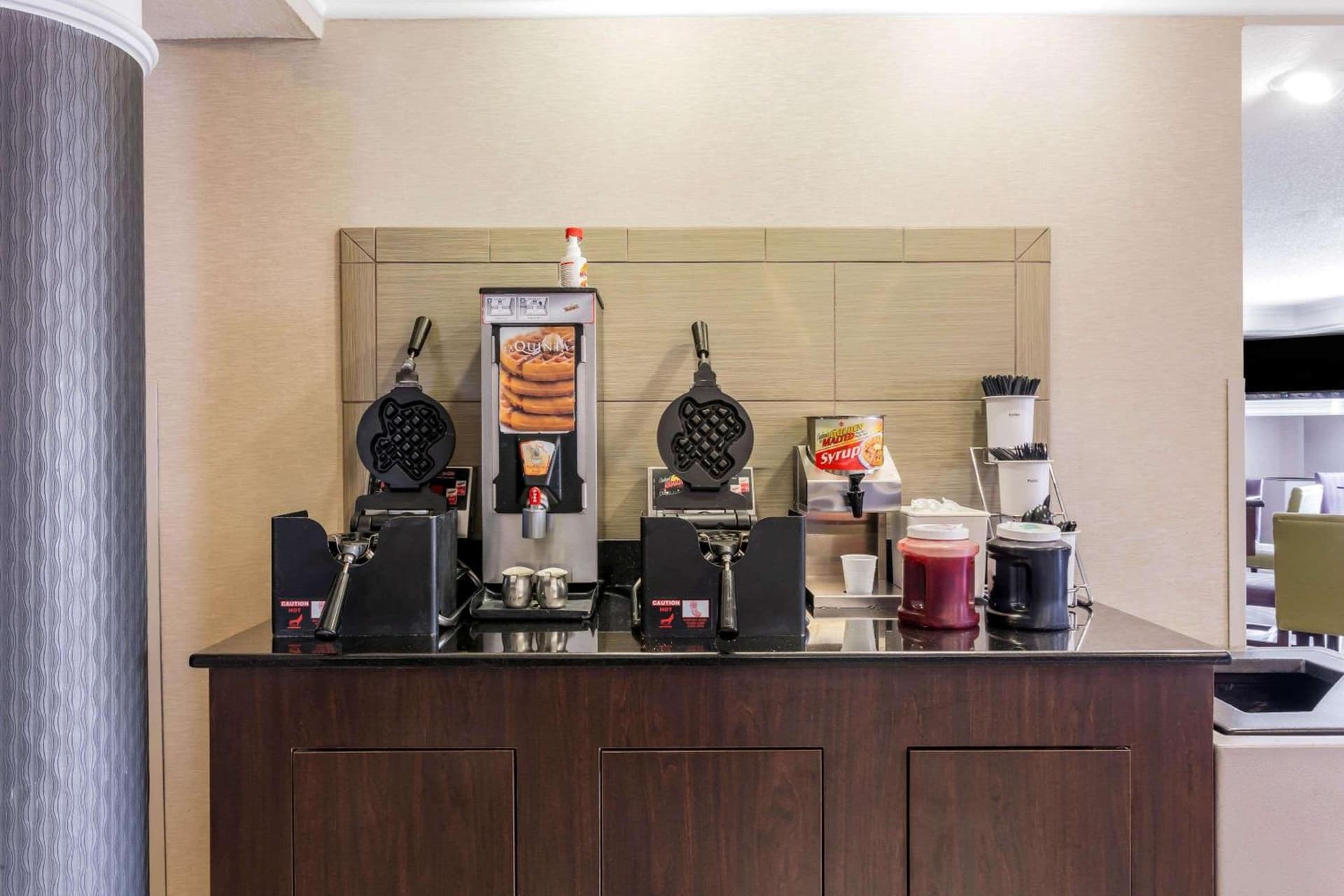 La Quinta Inn by Wyndham Odessa gallery photo in Odessa, TX — image 13