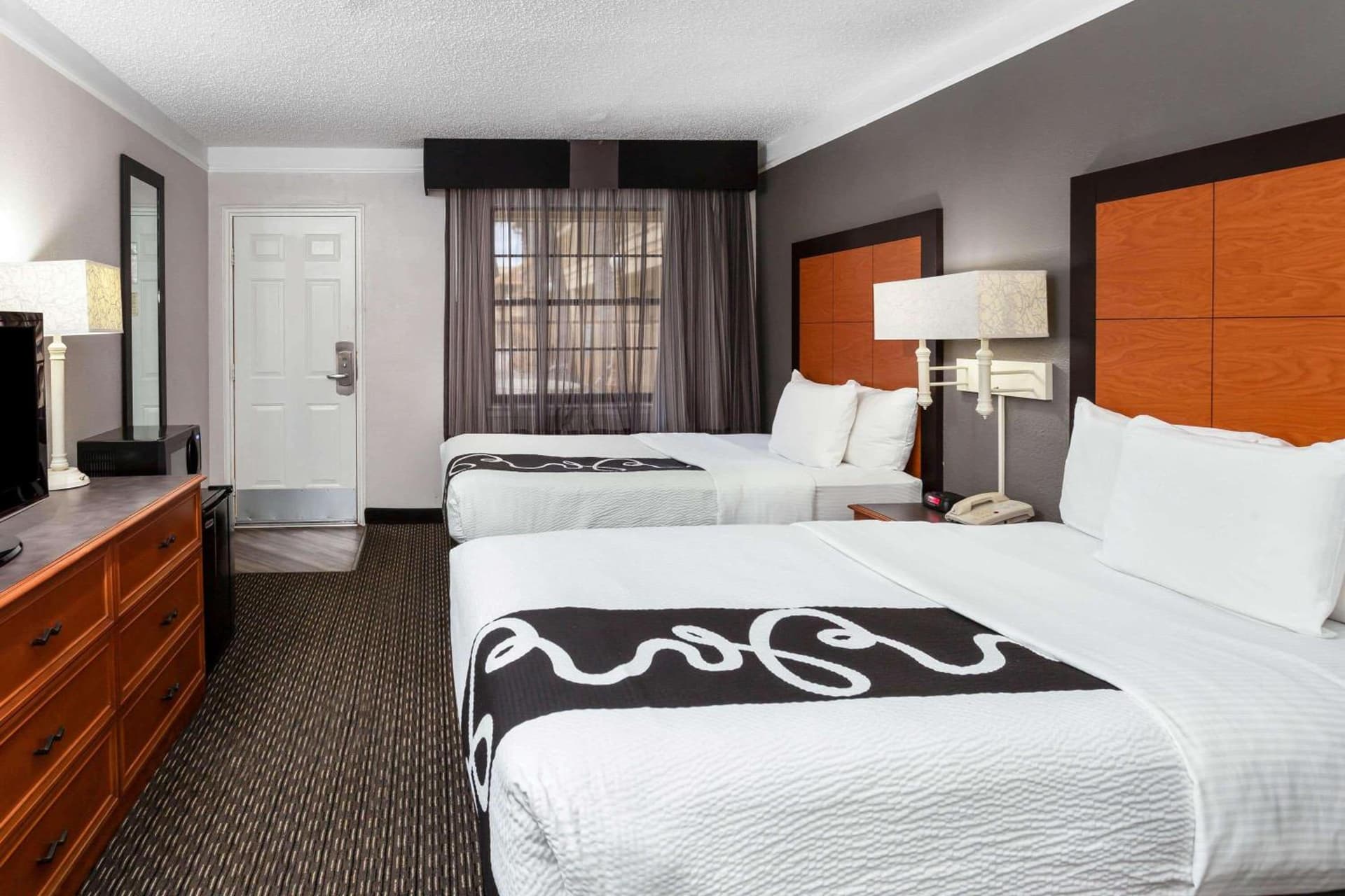 La Quinta Inn by Wyndham Laredo I-35 gallery photo in Laredo, TX — image 34