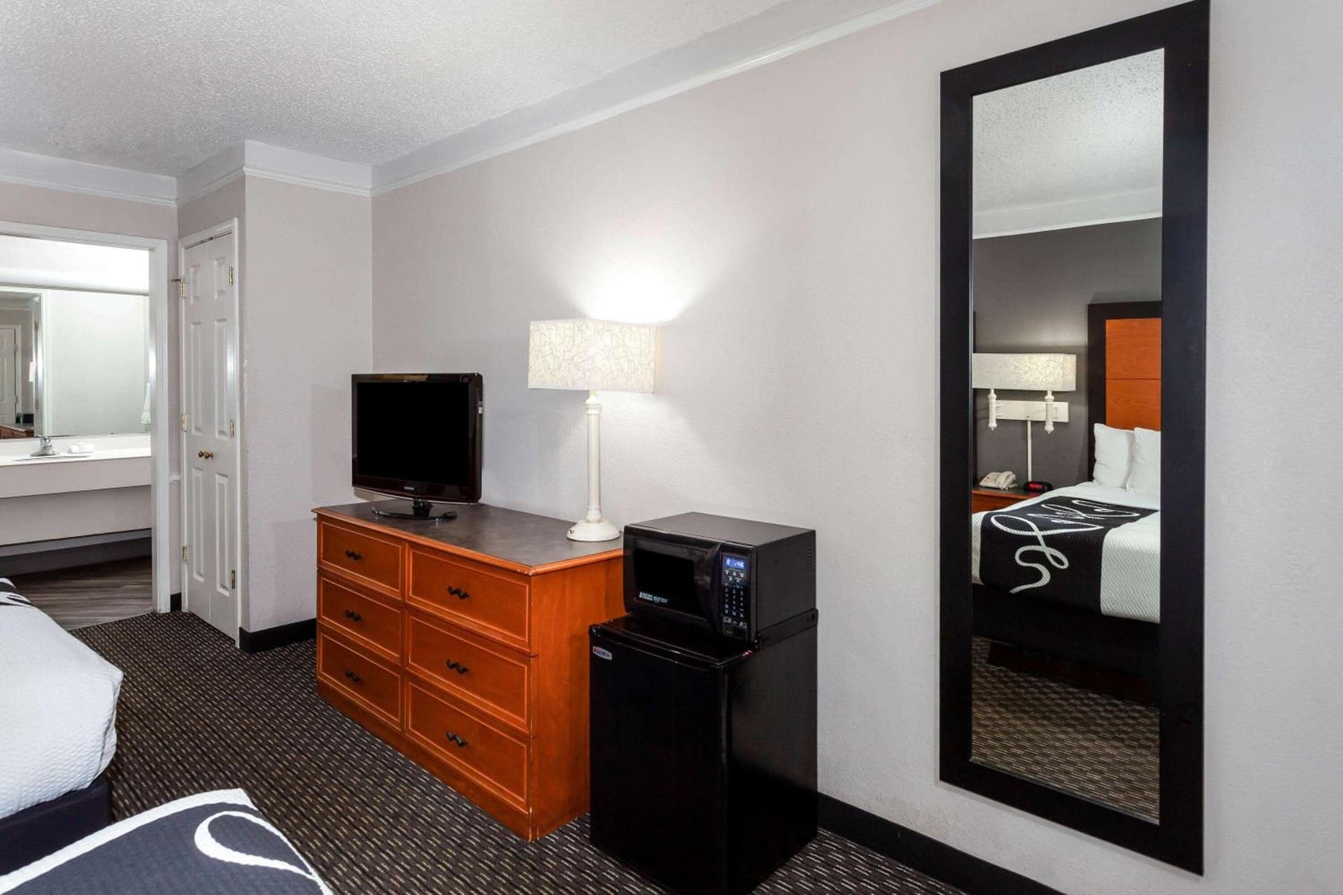 La Quinta Inn by Wyndham Laredo I-35 gallery photo in Laredo, TX — image 16