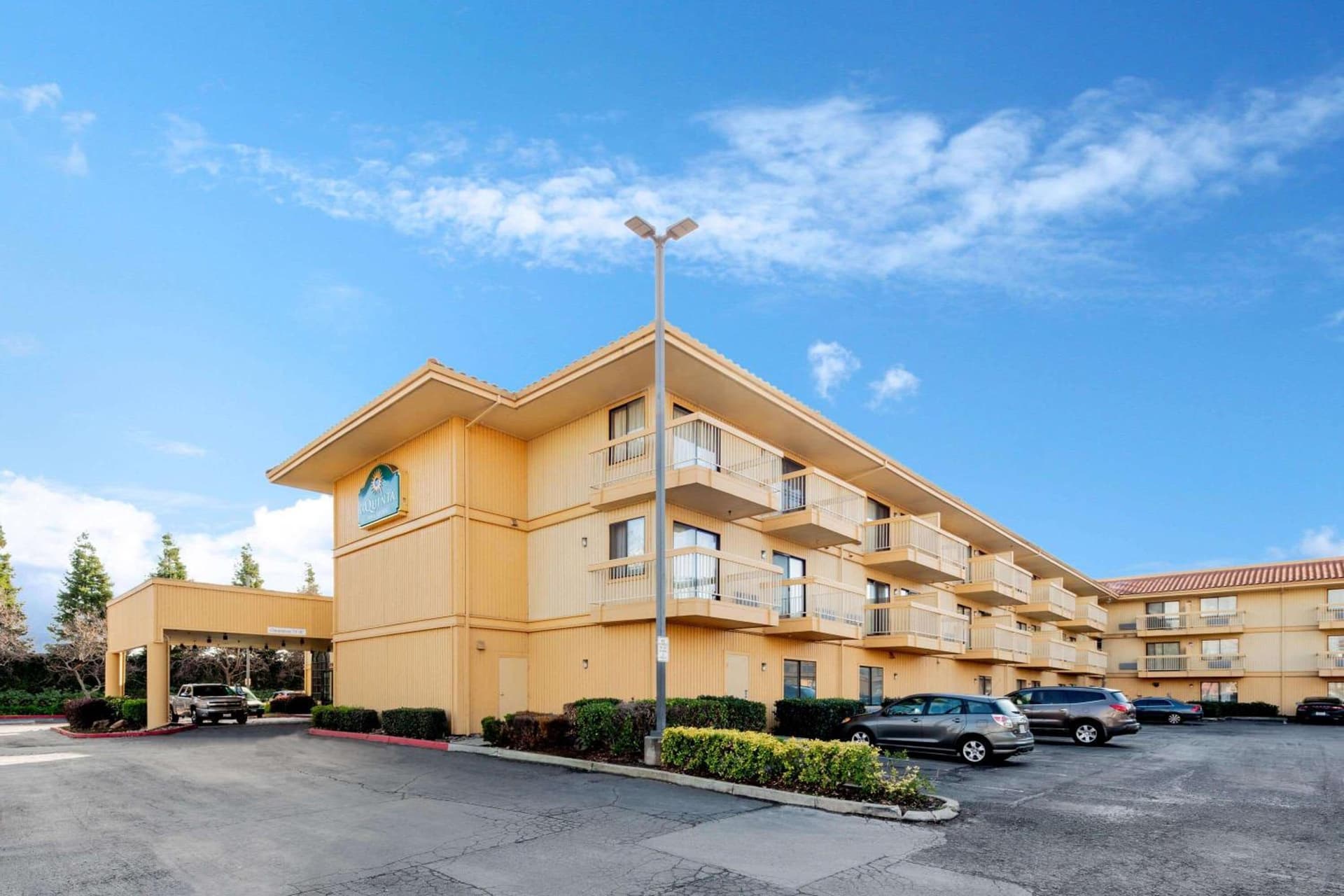 La Quinta by Wyndham Oakland - Hayward property views in Hayward, CA — gallery photo 3
