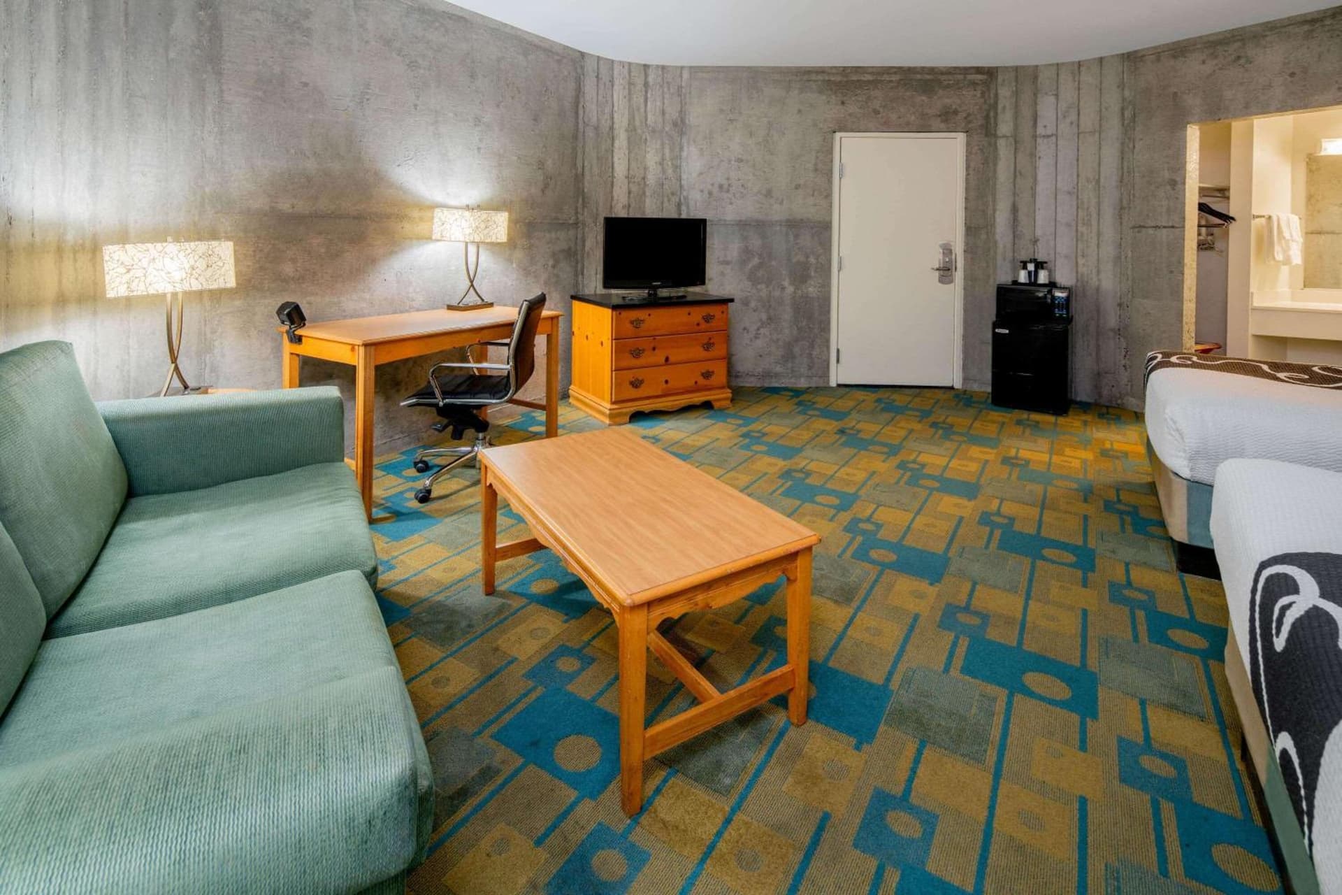 La Quinta Inn & Suites by Wyndham Irvine Spectrum gallery photo in Irvine, CA — image 14
