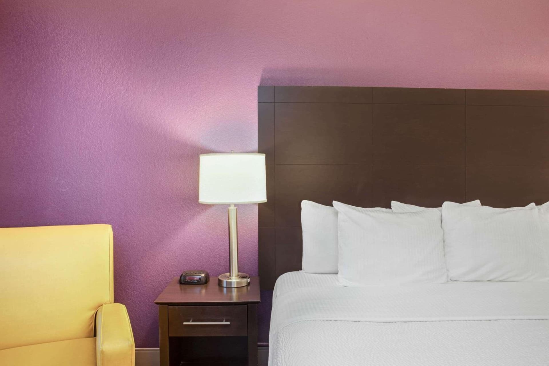 La Quinta Inn by Wyndham Miami Airport North gallery photo in Miami, FL — image 21