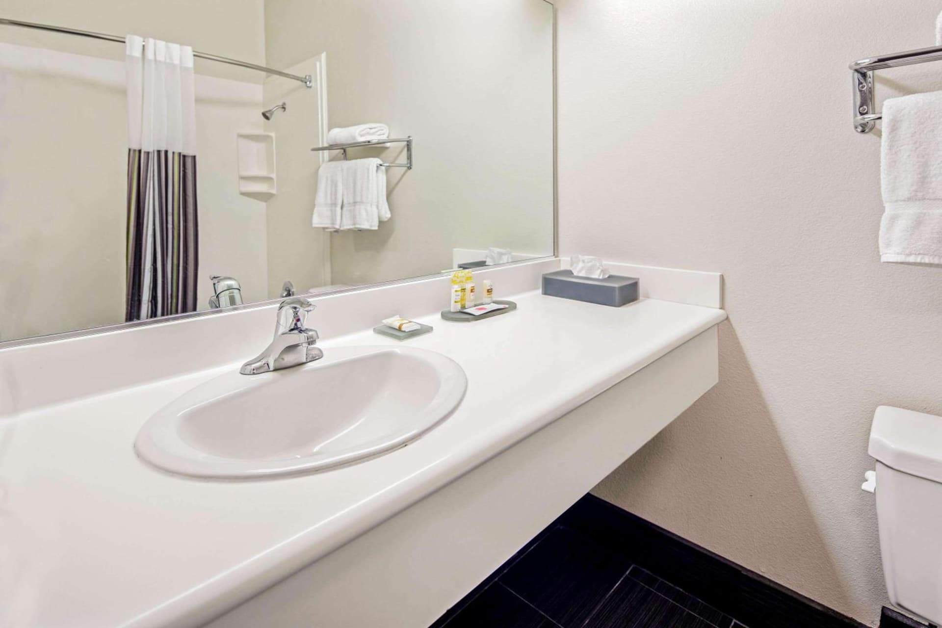 The Hotel Oceanside gallery photo in Oceanside, CA — image 21