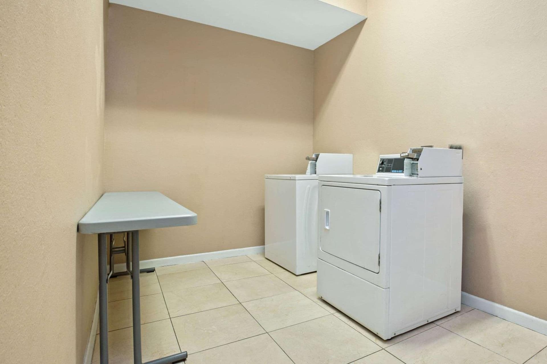 La Quinta by Wyndham Pearland gallery photo in Pearland, TX — image 27