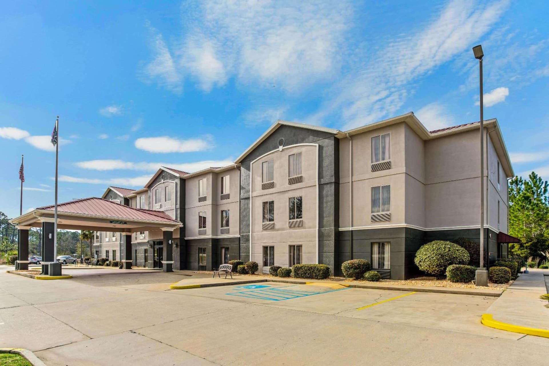 Baymont by Wyndham Moss Point Pascagoula featured exterior or lobby in Moss Point, MS — similar hotel
