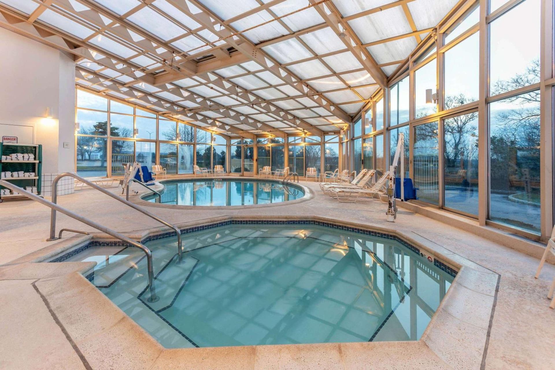 La Quinta by Wyndham Chicago Gurnee gallery photo in Gurnee, IL — image 25