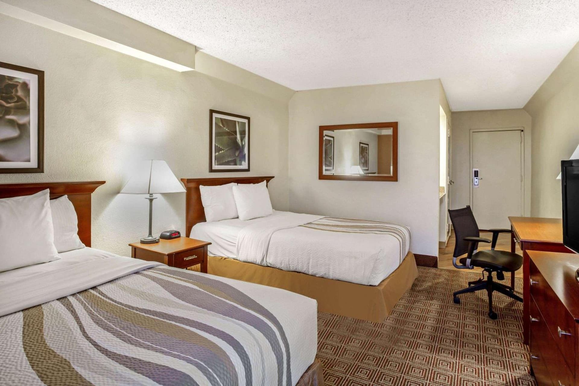 La Quinta by Wyndham Stamford / New York City gallery photo in Stamford, CT — image 26