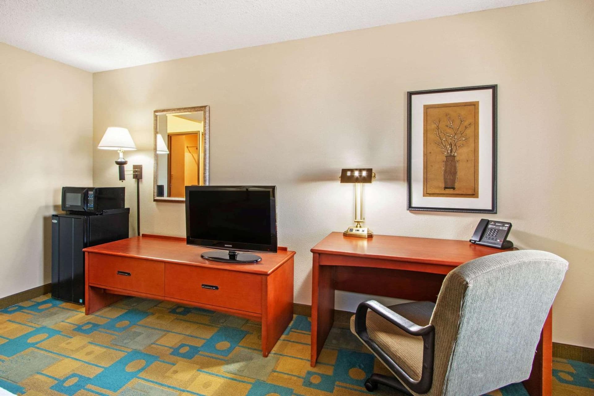 La Quinta by Wyndham Albuquerque Journal Ctr NW gallery photo in Albuquerque, NM — image 24
