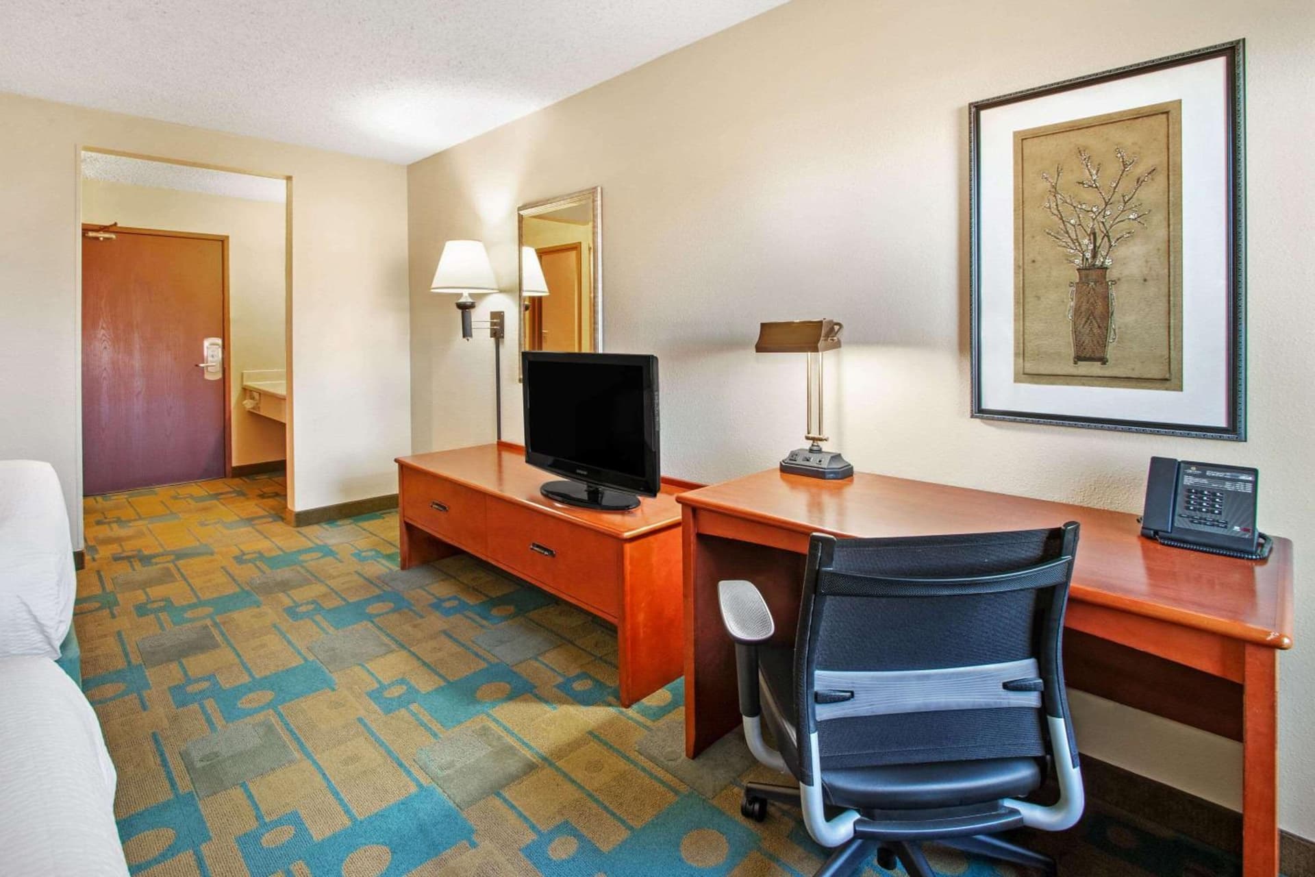 La Quinta by Wyndham Albuquerque Journal Ctr NW gallery photo in Albuquerque, NM — image 17
