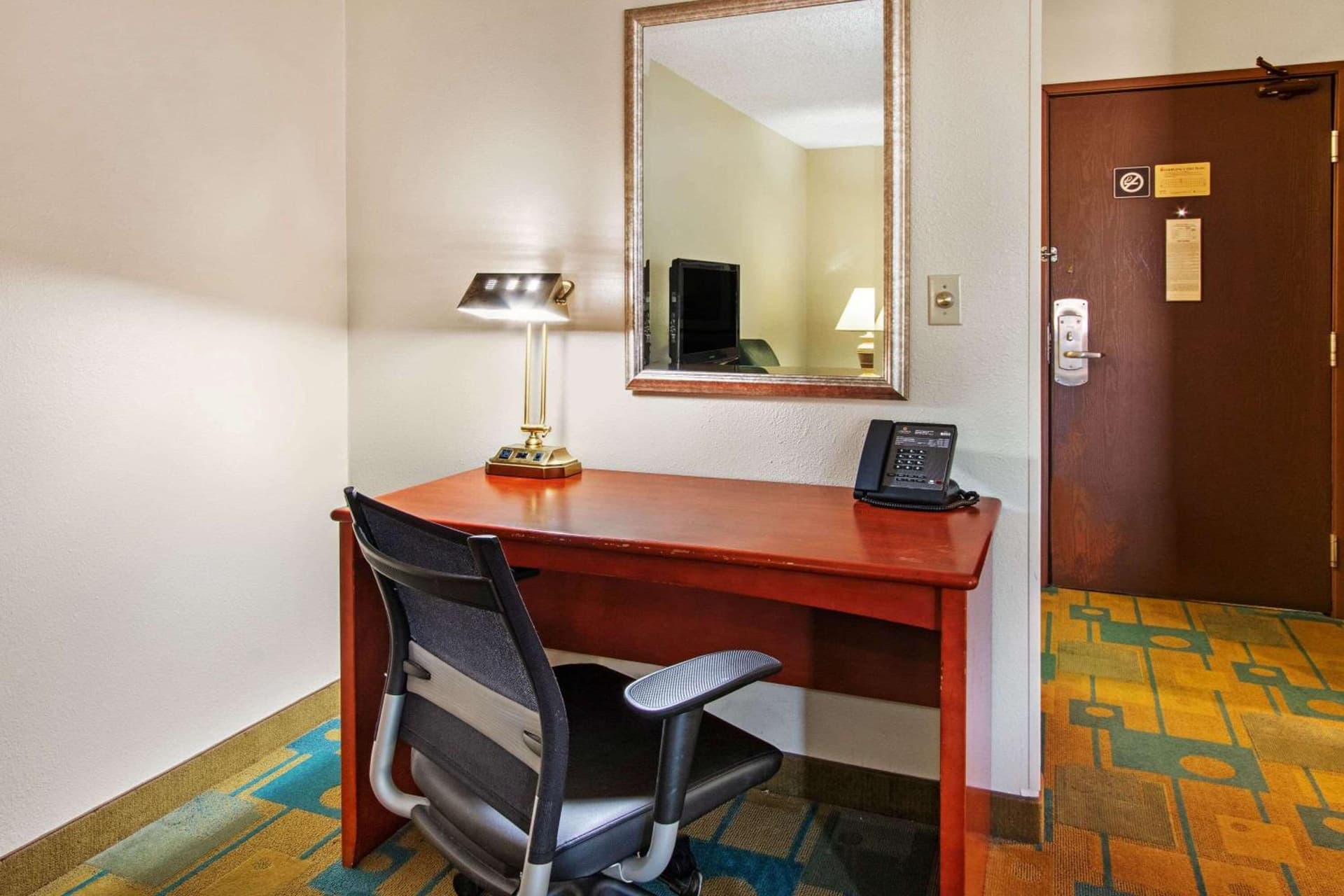 La Quinta by Wyndham Albuquerque Journal Ctr NW gallery photo in Albuquerque, NM — image 12