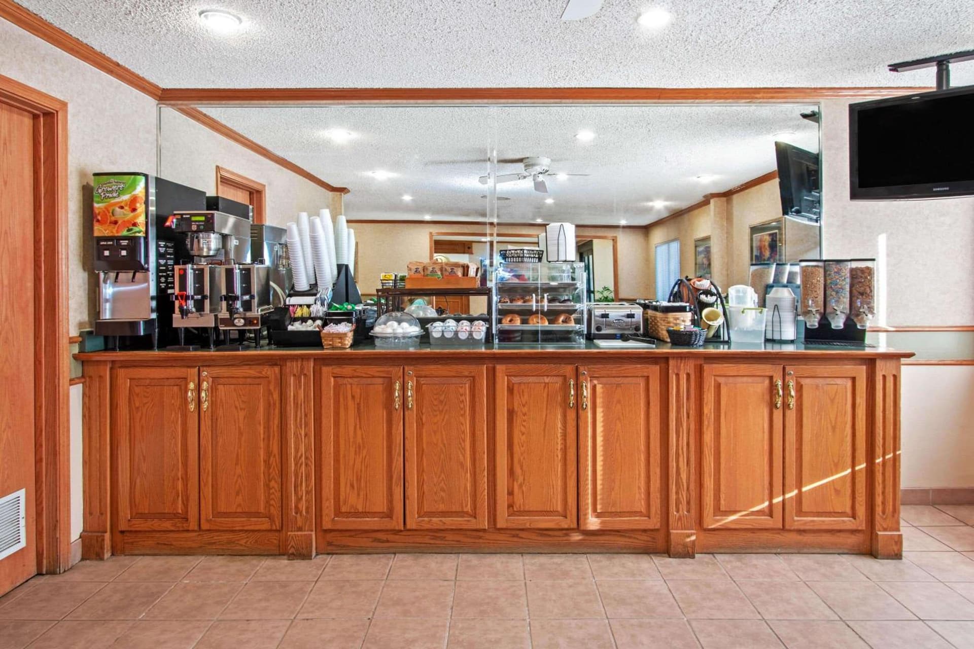La Quinta by Wyndham Albuquerque Journal Ctr NW gallery photo in Albuquerque, NM — image 18