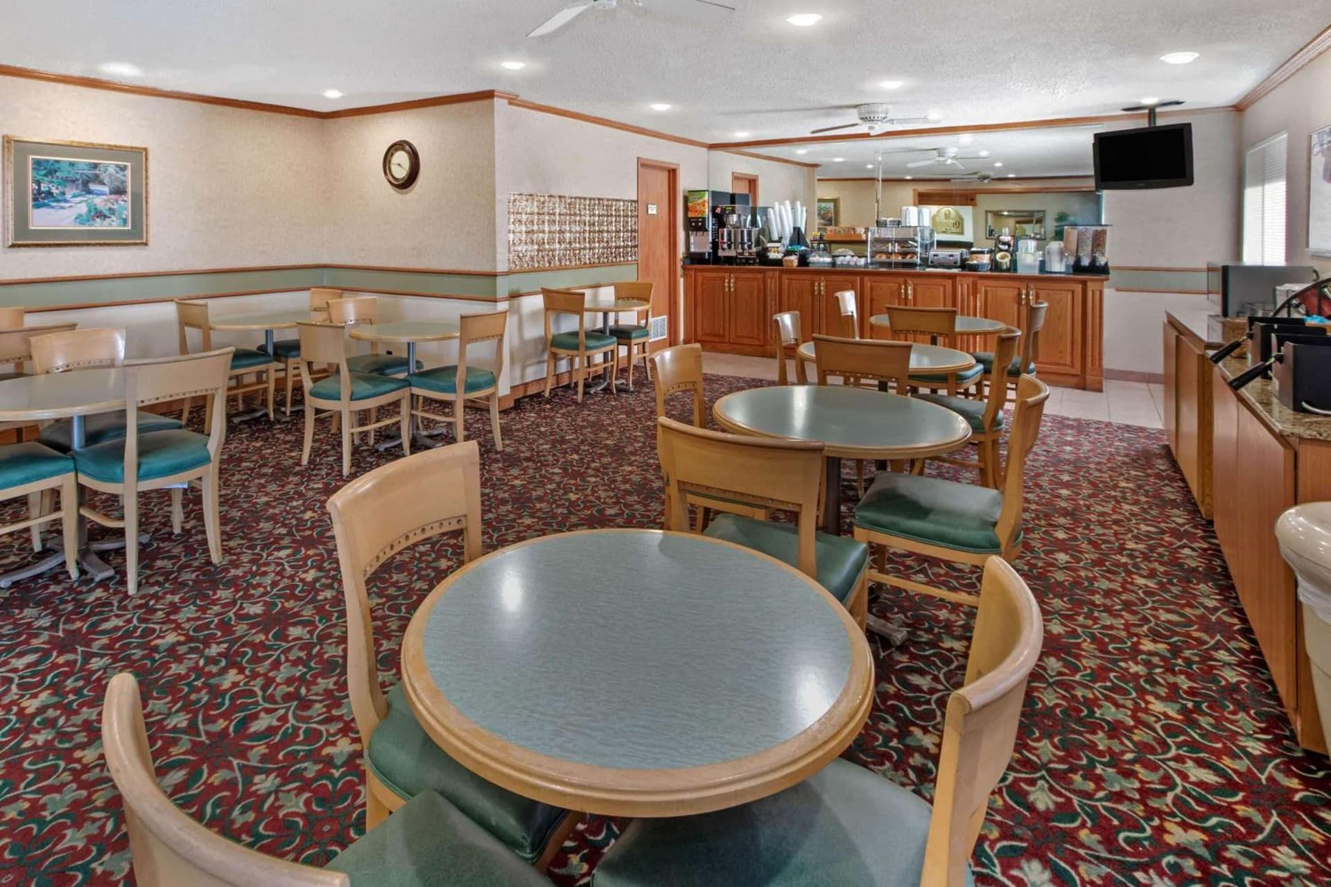 La Quinta by Wyndham Albuquerque Journal Ctr NW gallery photo in Albuquerque, NM — image 19