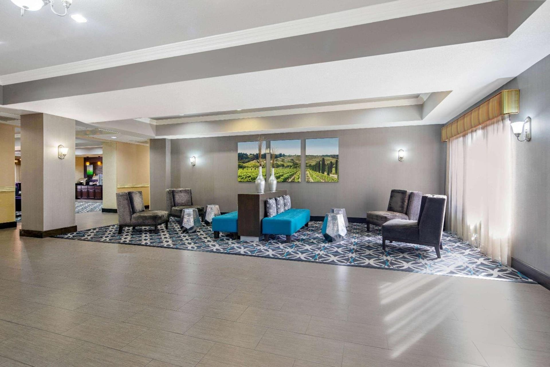 La Quinta by Wyndham Temecula interior in Temecula, CA — gallery photo 2