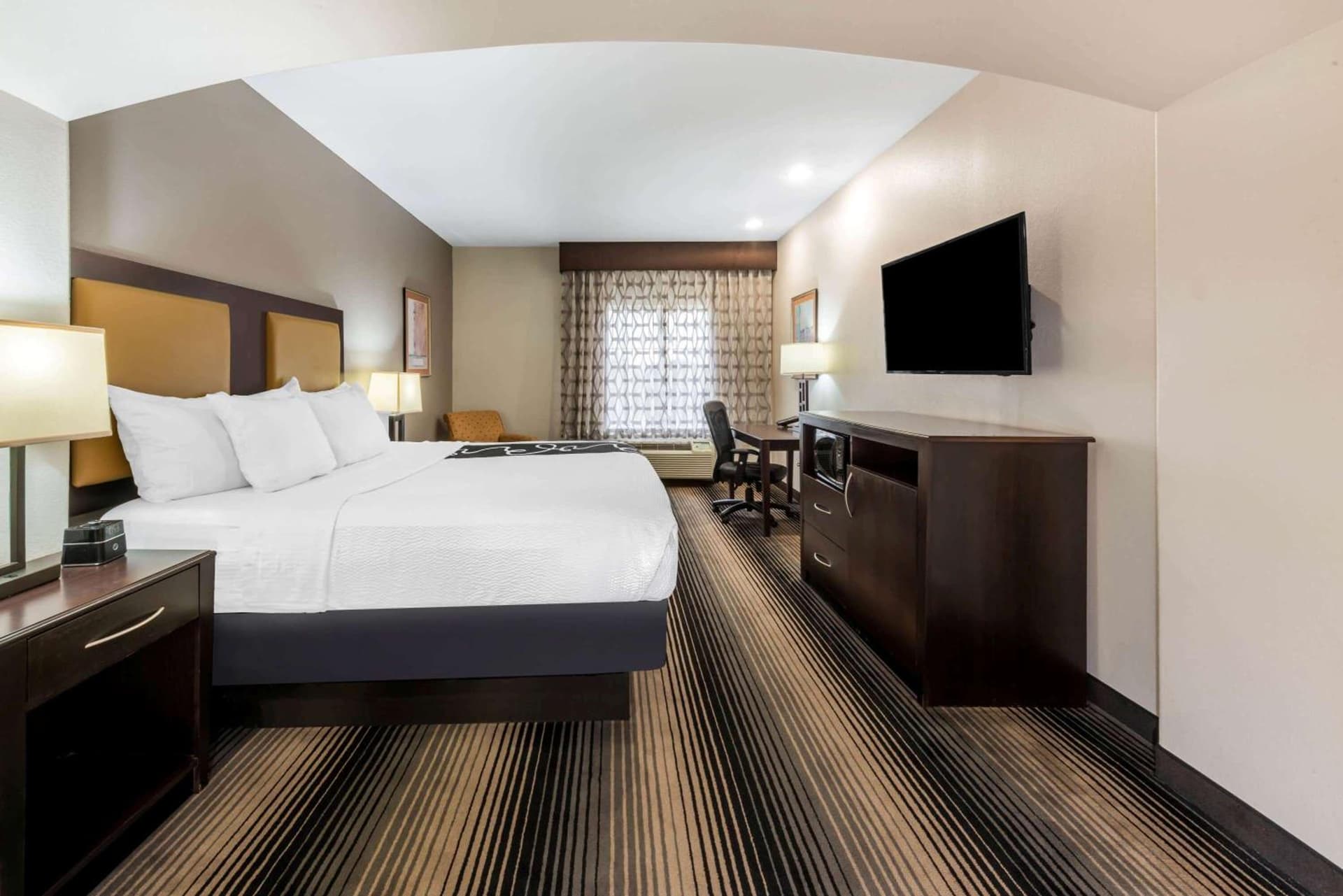 La Quinta by Wyndham Orange gallery photo in Orange, TX — image 10