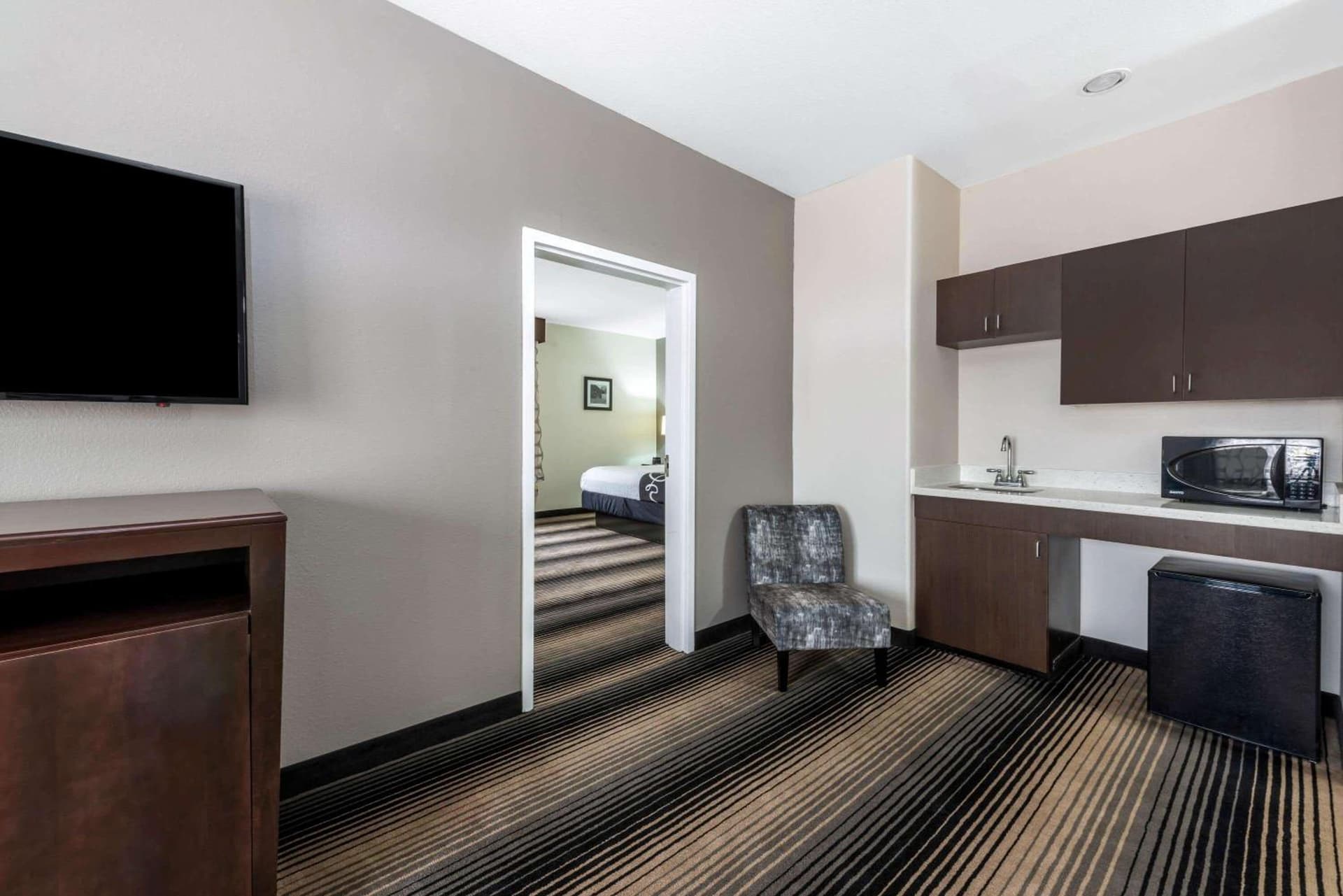 La Quinta by Wyndham Orange gallery photo in Orange, TX — image 39