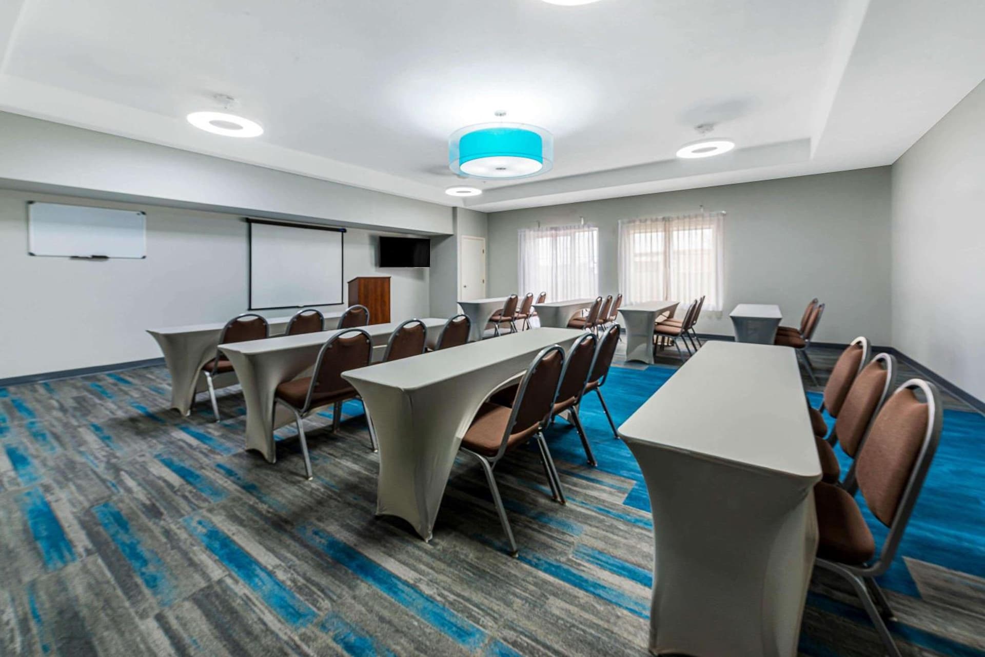 La Quinta by Wyndham Orange gallery photo in Orange, TX — image 38