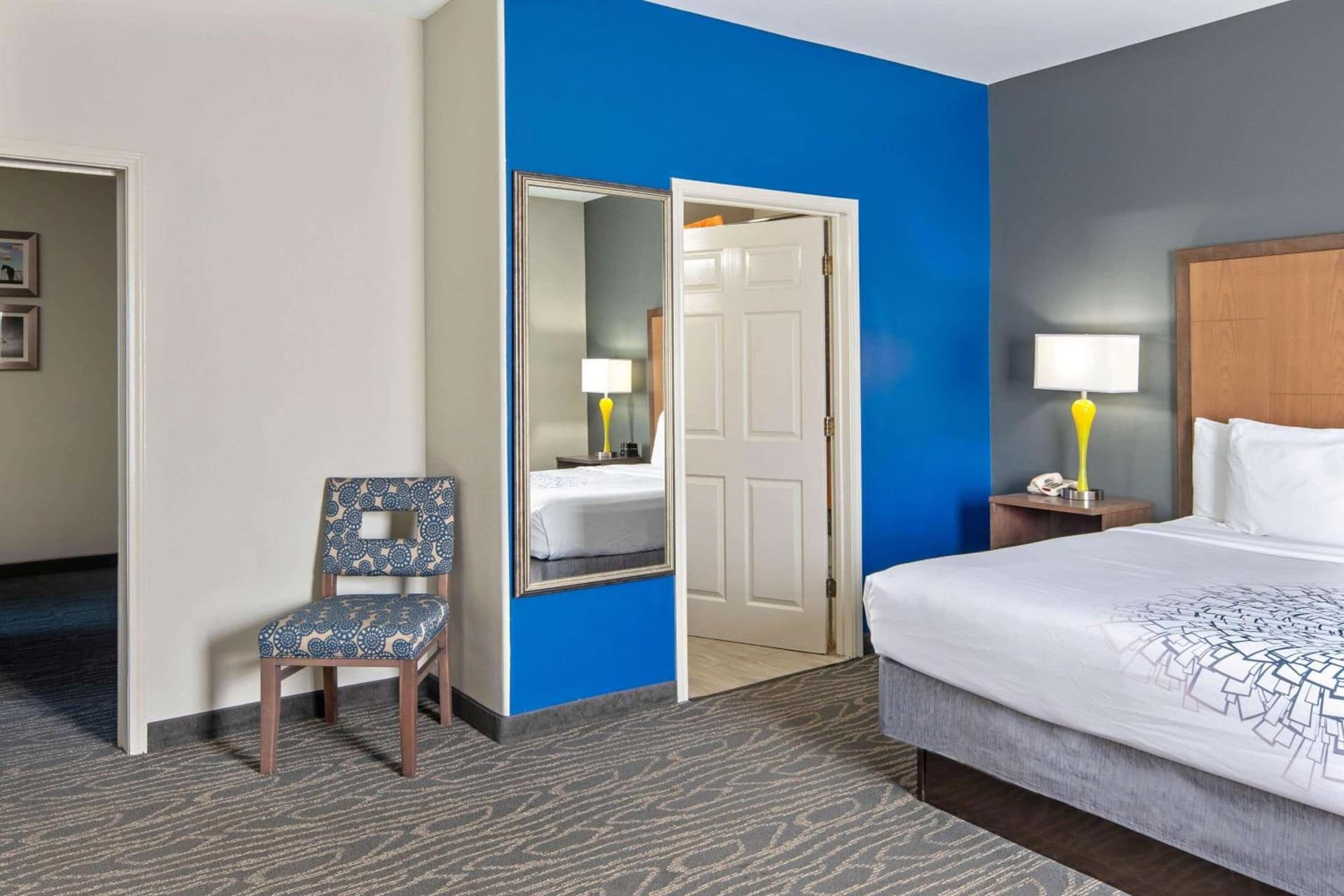 La Quinta Inn & Suites by Wyndham Mercedes Outlet Mall gallery photo in Mercedes, TX — image 33