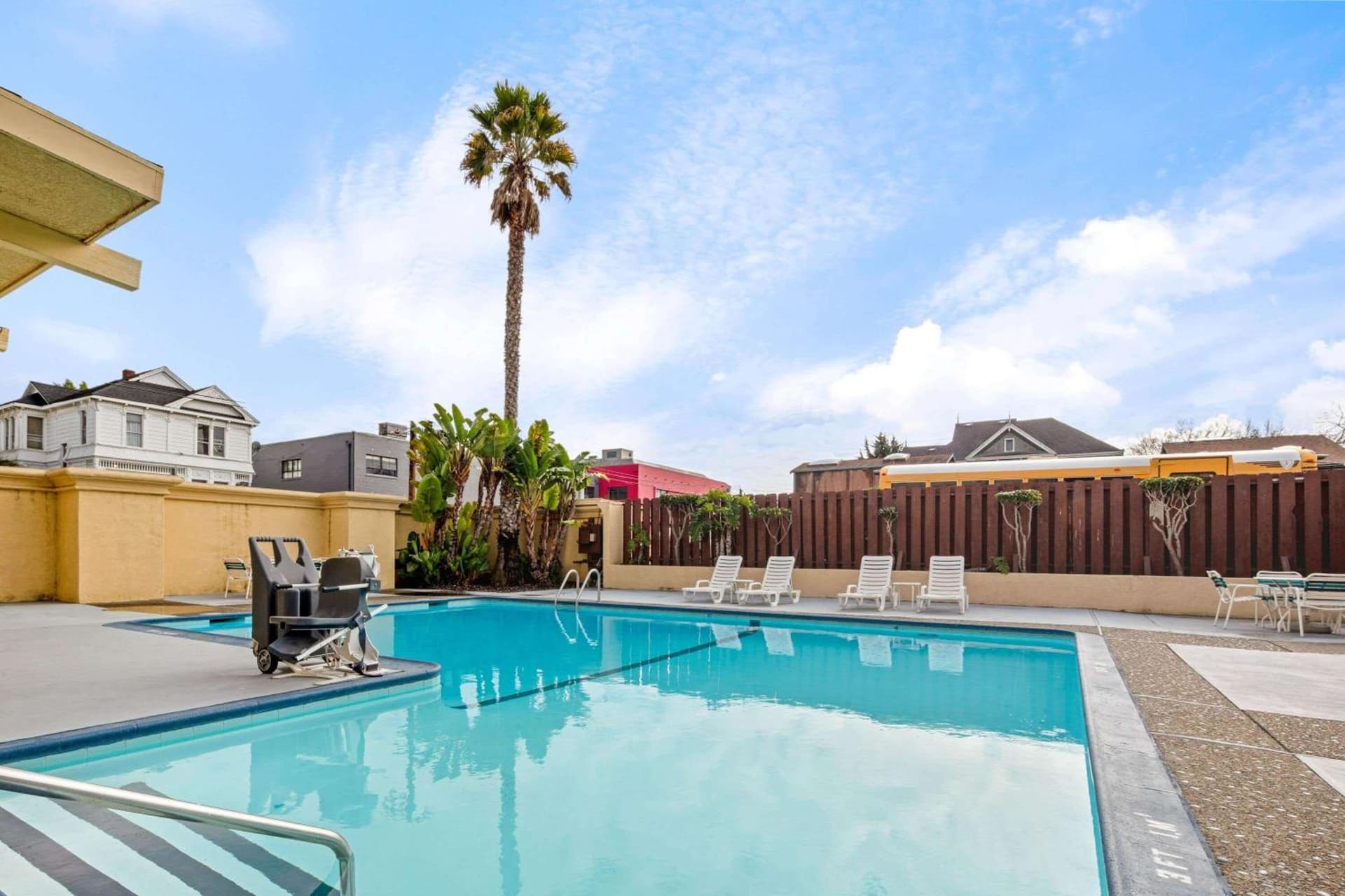 La Quinta Inn by Wyndham Berkeley gallery photo in Berkeley, CA — image 19