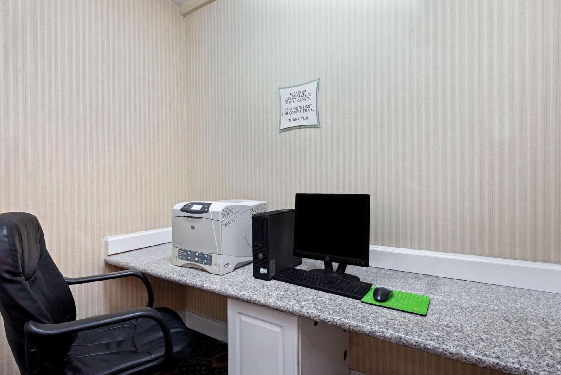 La Quinta Inn by Wyndham Berkeley property views in Berkeley, CA — gallery photo 3