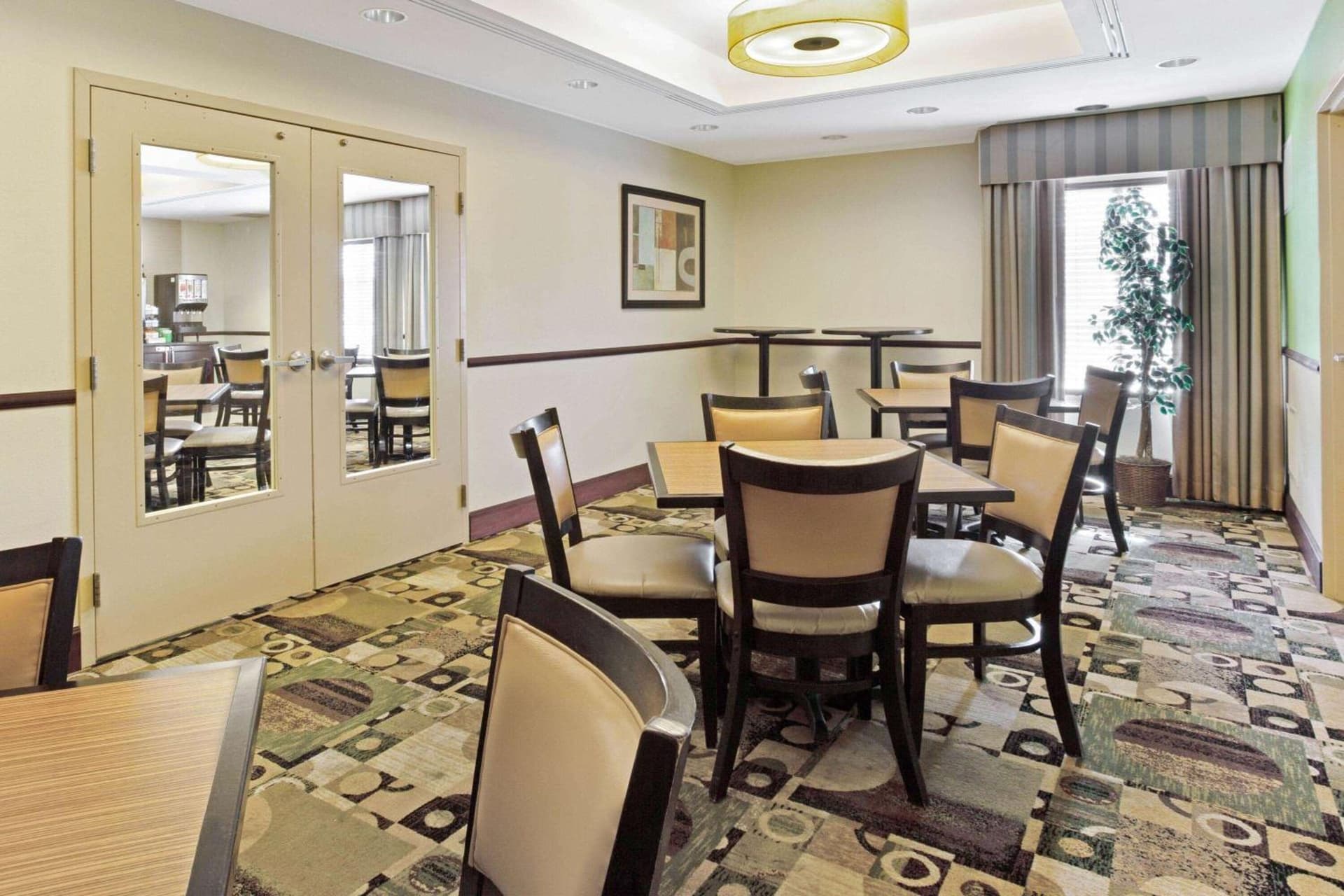 La Quinta by Wyndham Lancaster gallery photo in Ronks, PA — image 14