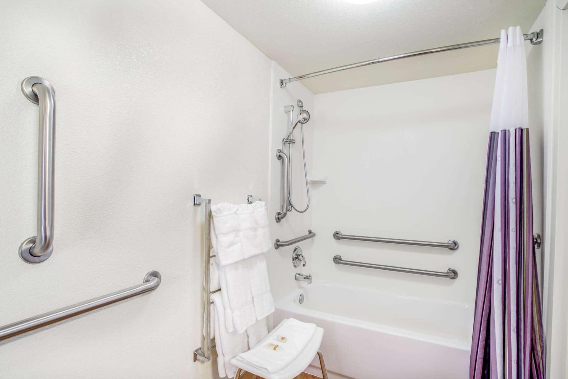La Quinta by Wyndham Danbury gallery photo in Danbury, CT — image 21