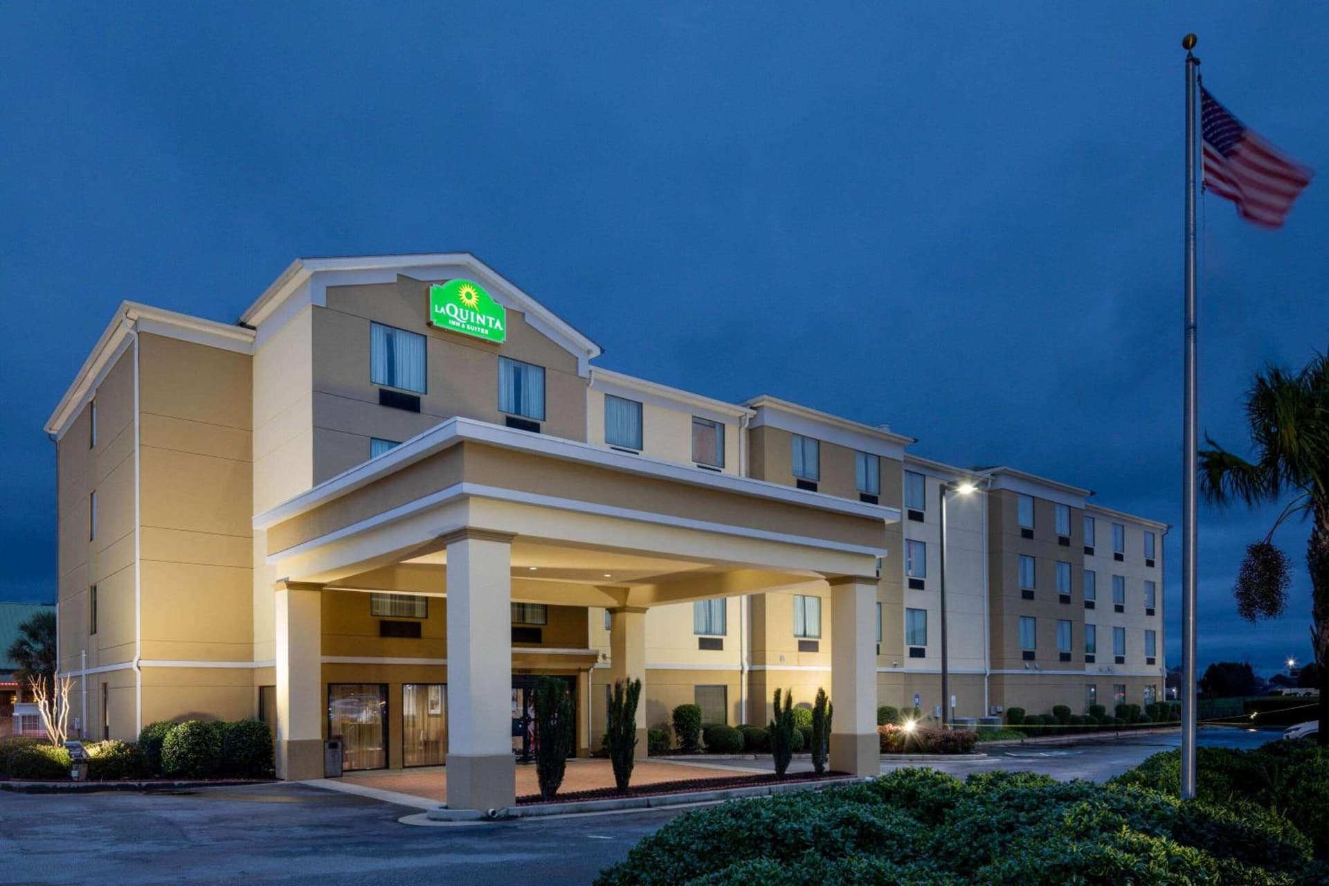 La Quinta by Wyndham Warner Robins - Robins AFB gallery photo in Warner Robins, GA — image 18