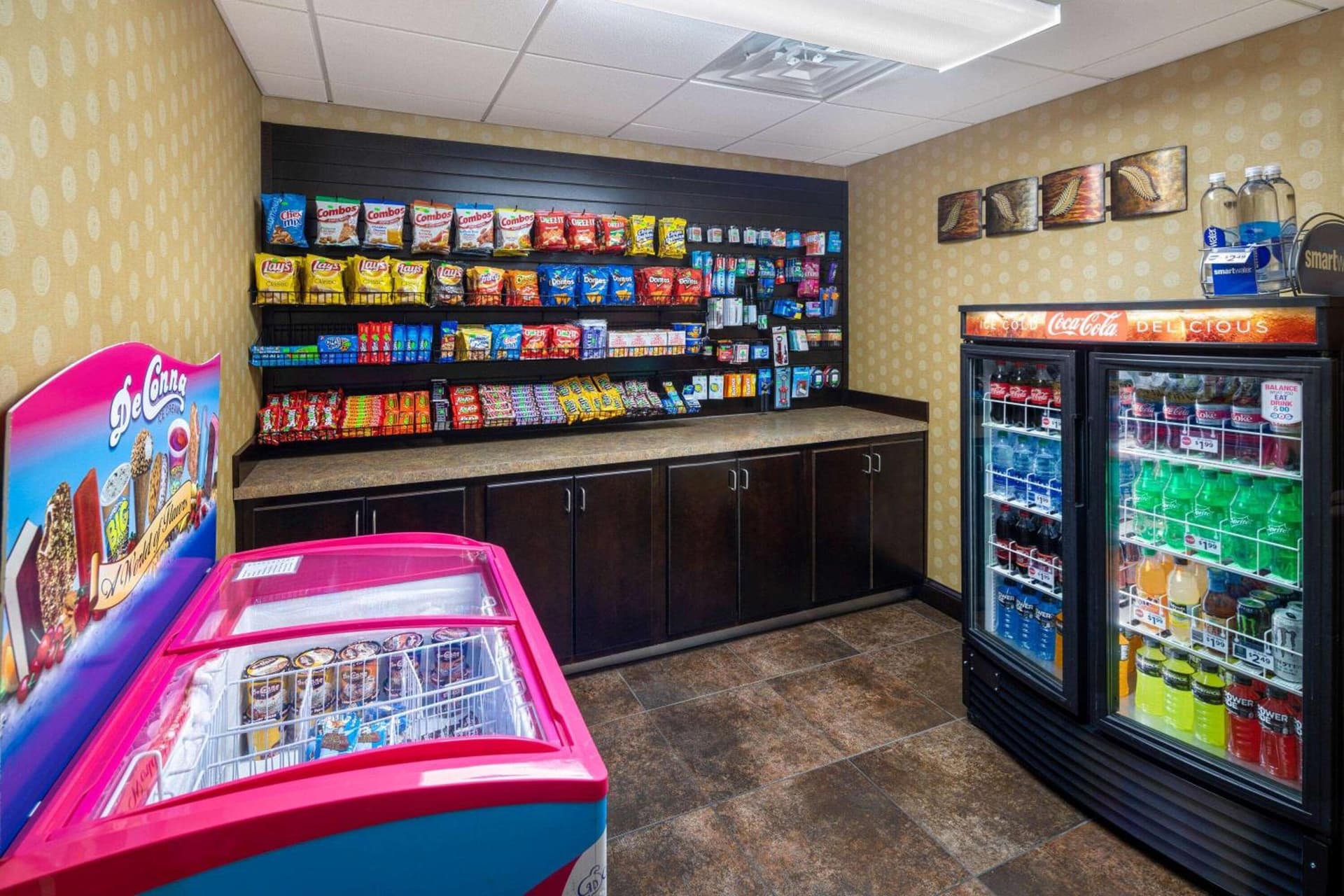 La Quinta by Wyndham Warner Robins - Robins AFB gallery photo in Warner Robins, GA — image 37