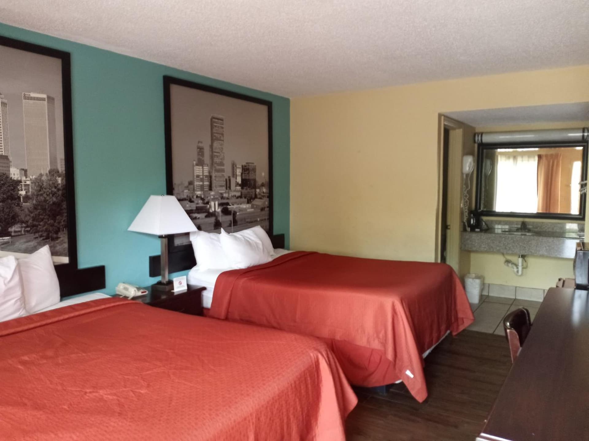 Super 8 by Wyndham Tulsa - Route 66 gallery photo in Tulsa, OK — image 15