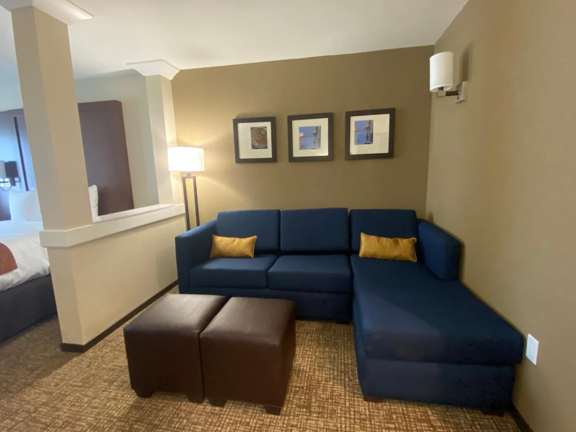 Comfort Suites Midland West gallery photo in Midland, TX — image 23
