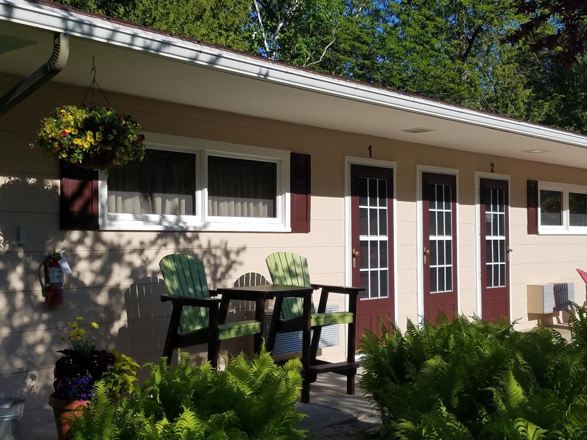 Square Rigger Harbor Motel property views in Baileys Harbor, WI — gallery photo 3