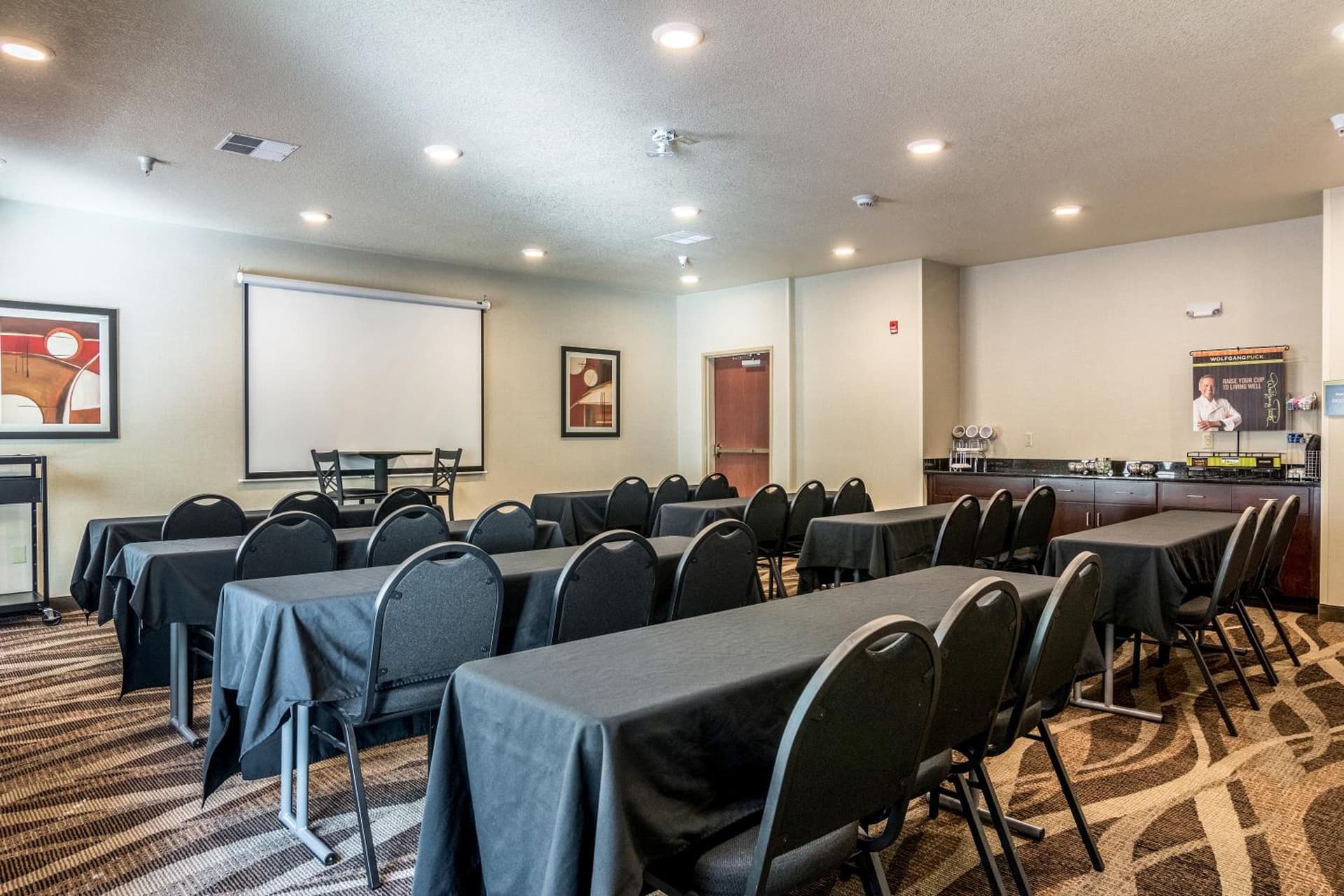 Cobblestone Hotel & Suites - Erie gallery photo in Erie, PA — image 23