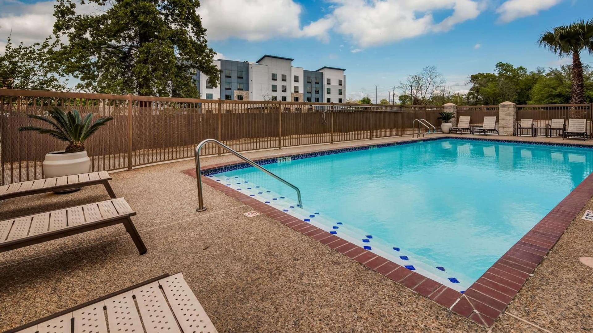Best Western Plus Heritage Inn & Suites Houston,Pasadena,Deer Park,Channelview property views in Houston, TX — gallery photo 3