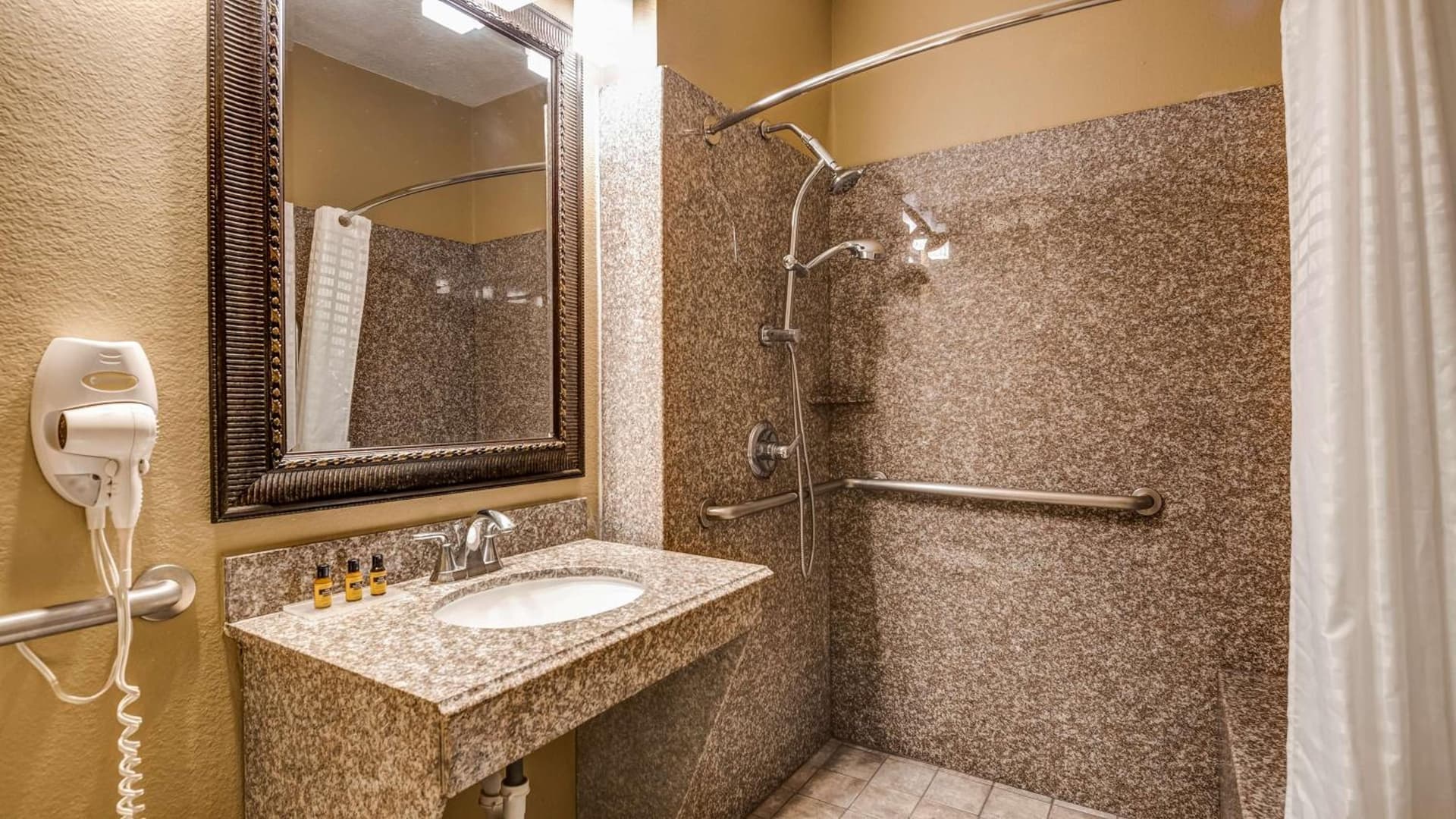 Best Western Plus Heritage Inn & Suites Houston,Pasadena,Deer Park,Channelview gallery photo in Houston, TX — image 24