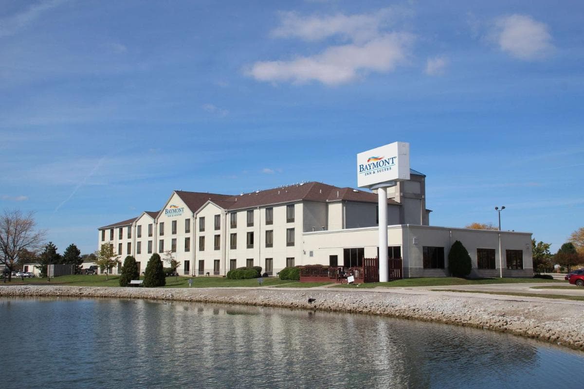 Baymont Inn & Suites by Wyndham Findlay featured exterior or lobby in Findlay, OH — similar hotel