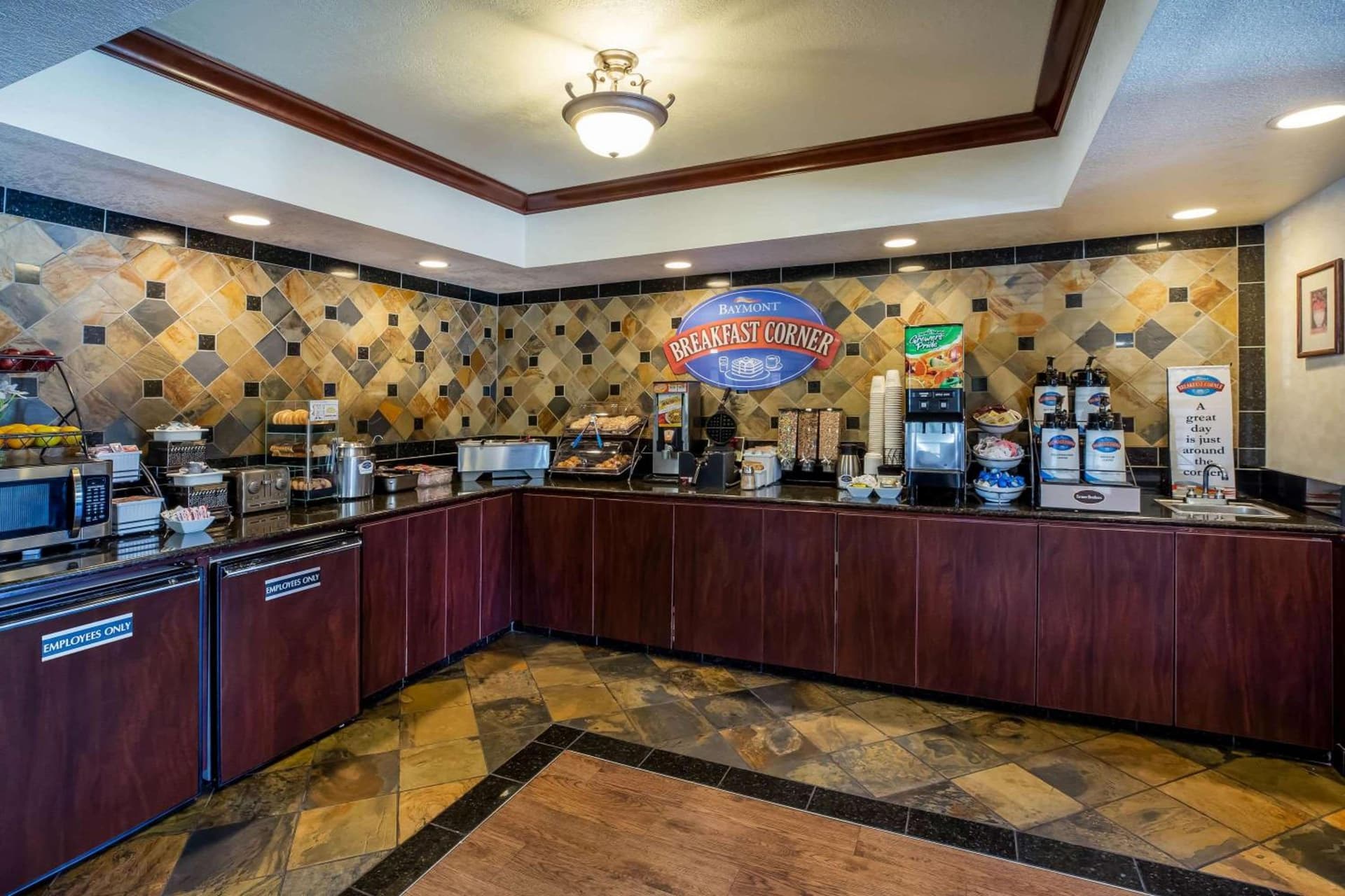 Baymont by Wyndham Yakima Riverfront gallery photo in Yakima, WA — image 31